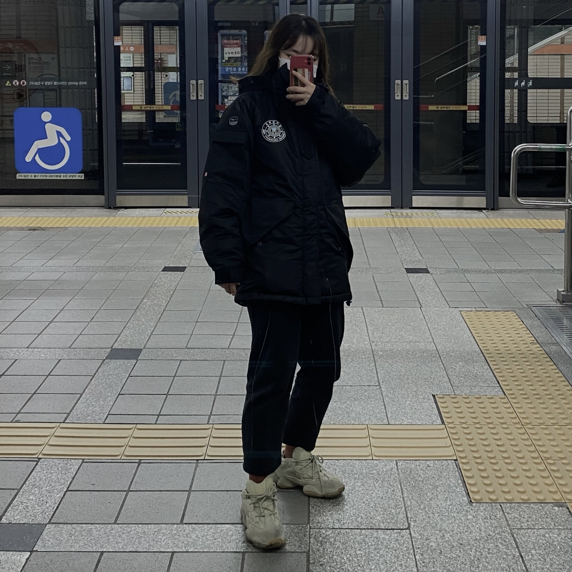 Adidas Yeezy 500 Stone 착용 스타일 - 1