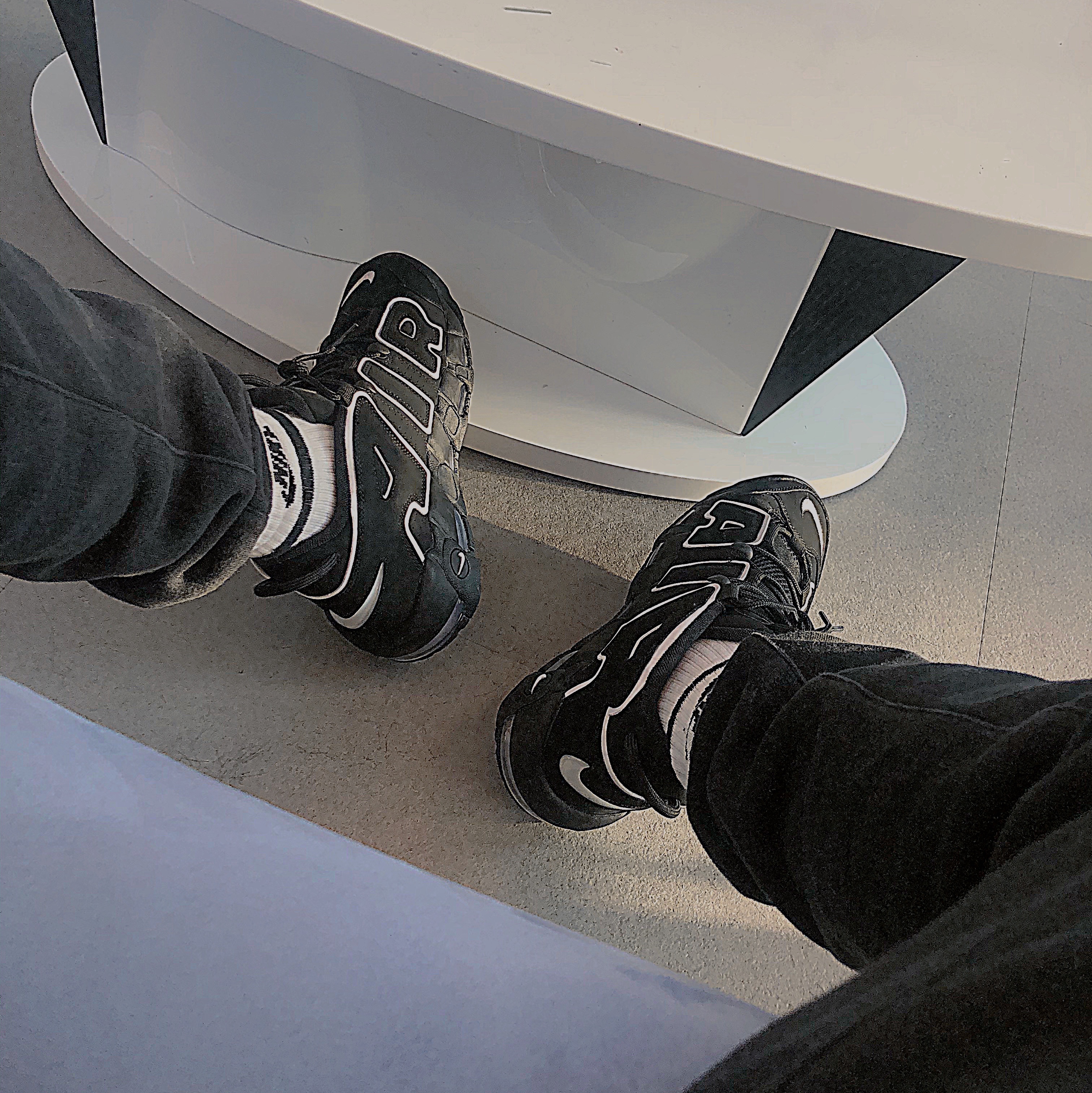 Nike Air More Uptempo Black White 2020 착용 스타일