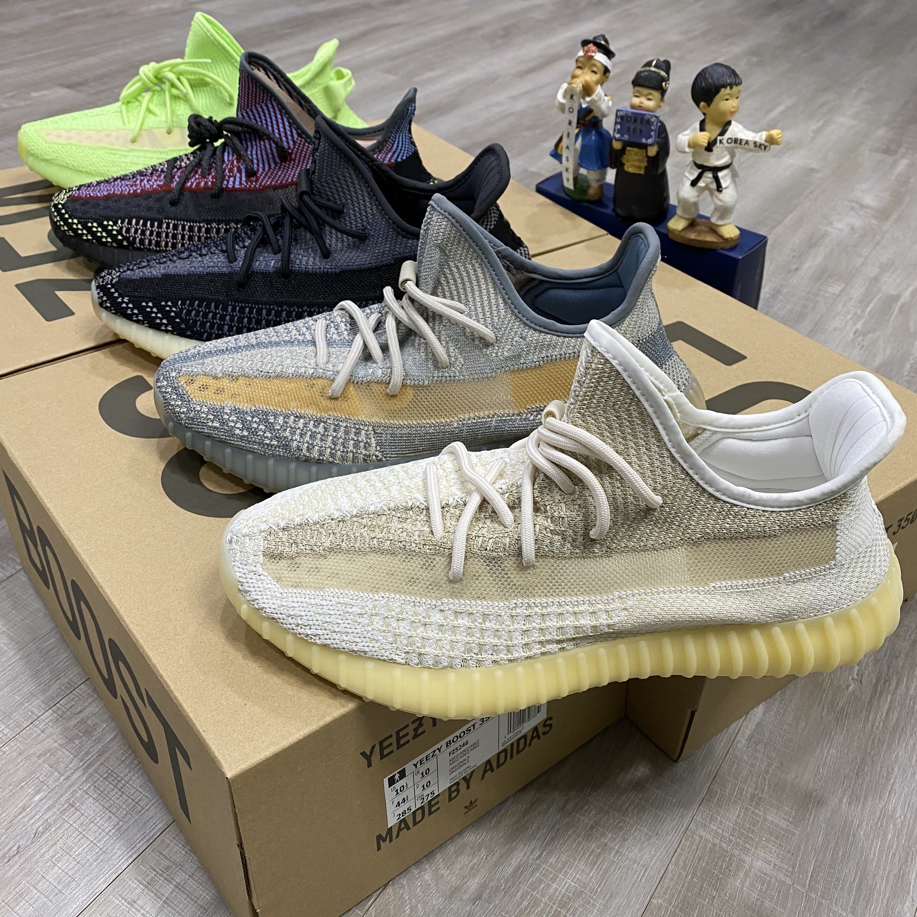 Adidas Yeezy Boost 350 V2 Carbon, Adidas Yeezy Boost 350 V2 Natural 착용 스타일