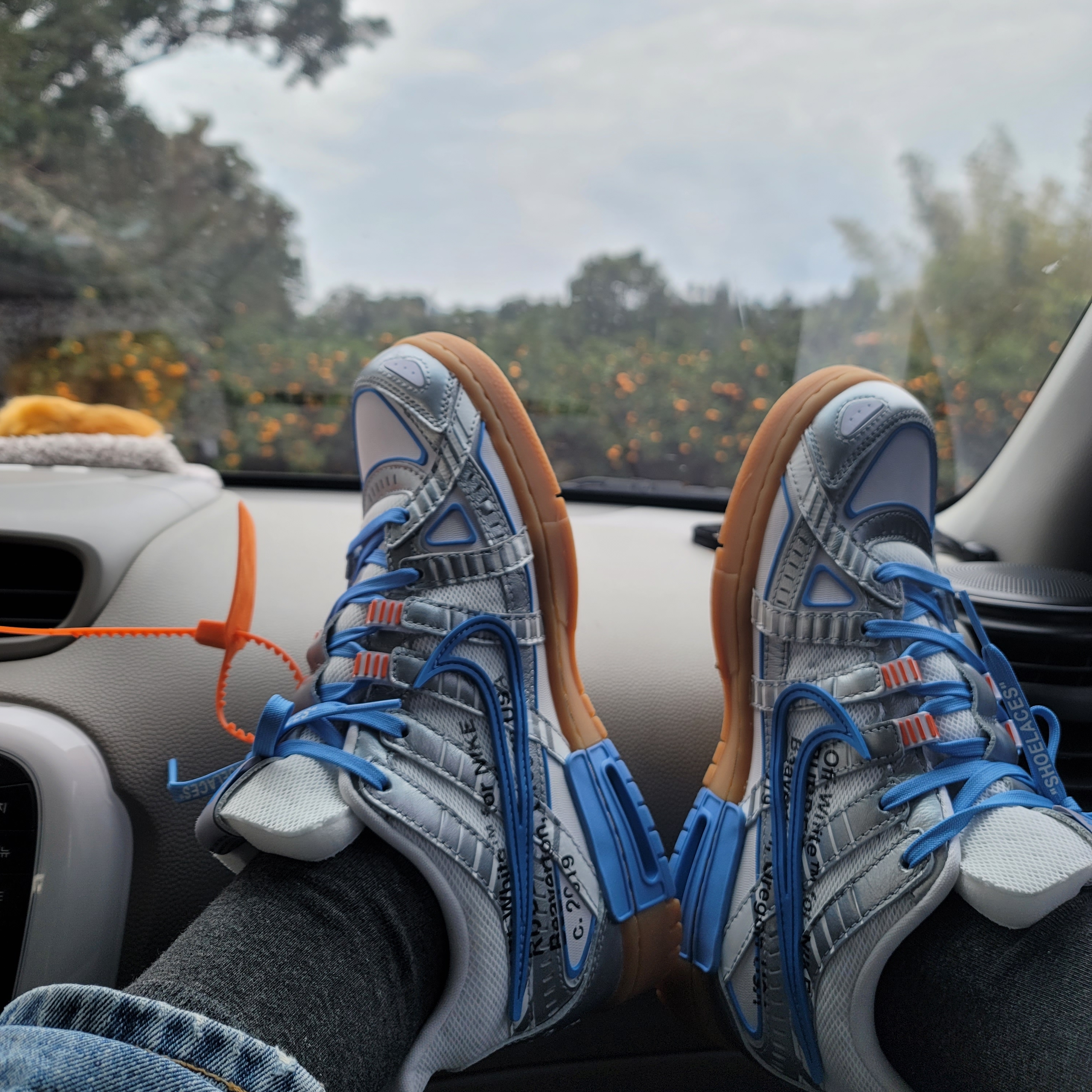 Nike x Off-White Air Rubber Dunk University Blue 착용 스타일