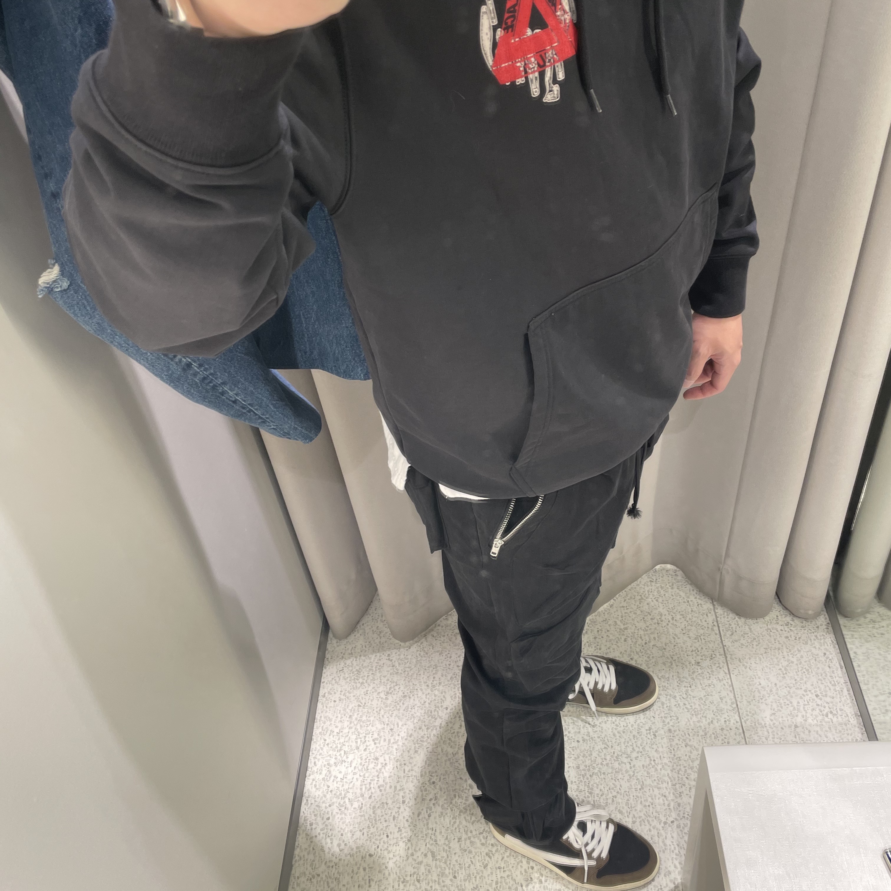 Jordan 1 x Travis Scott Retro Low OG SP Mocha 착용 스타일