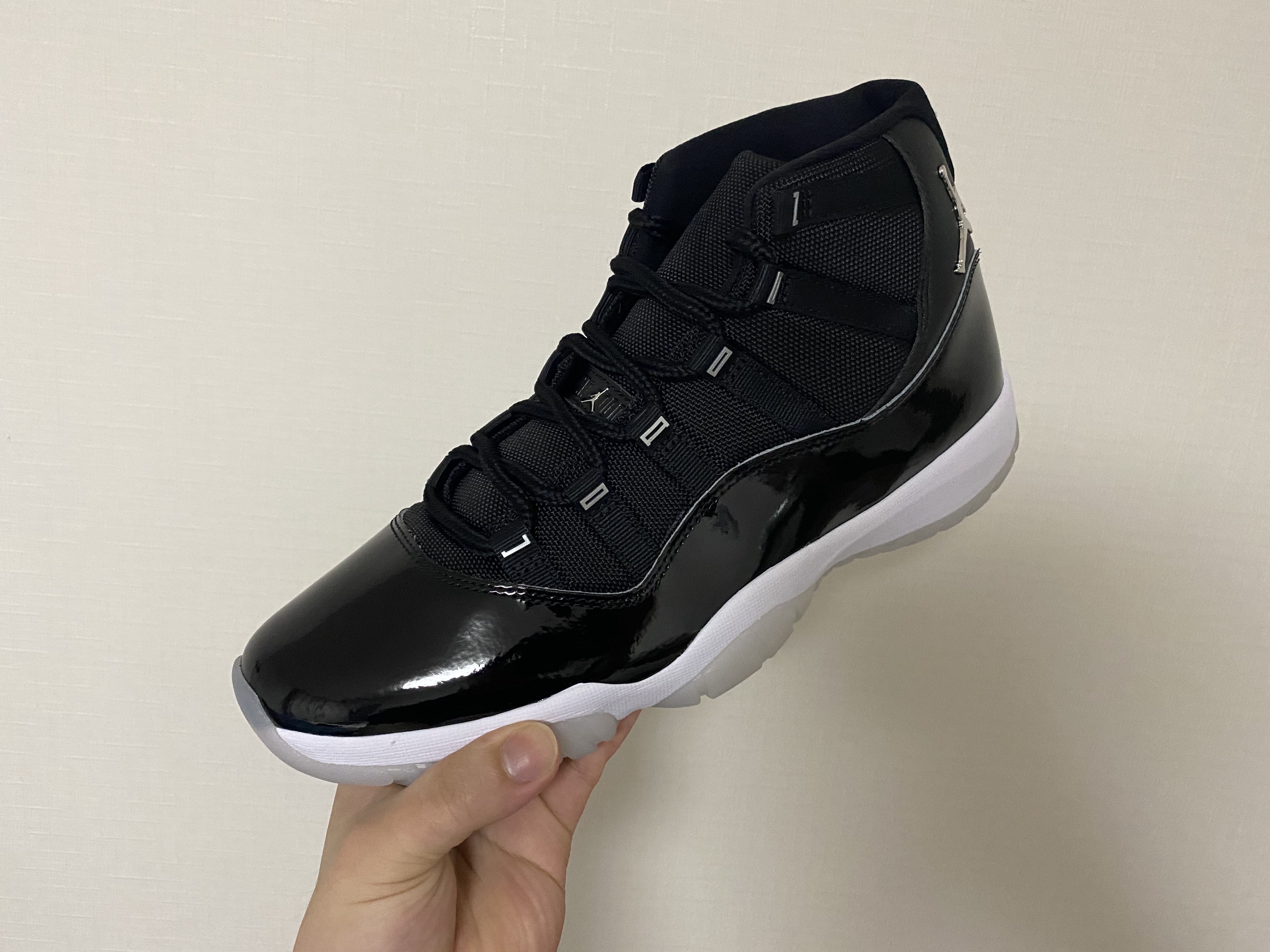 Jordan 11 Retro Jubilee 착용 스타일 - 1