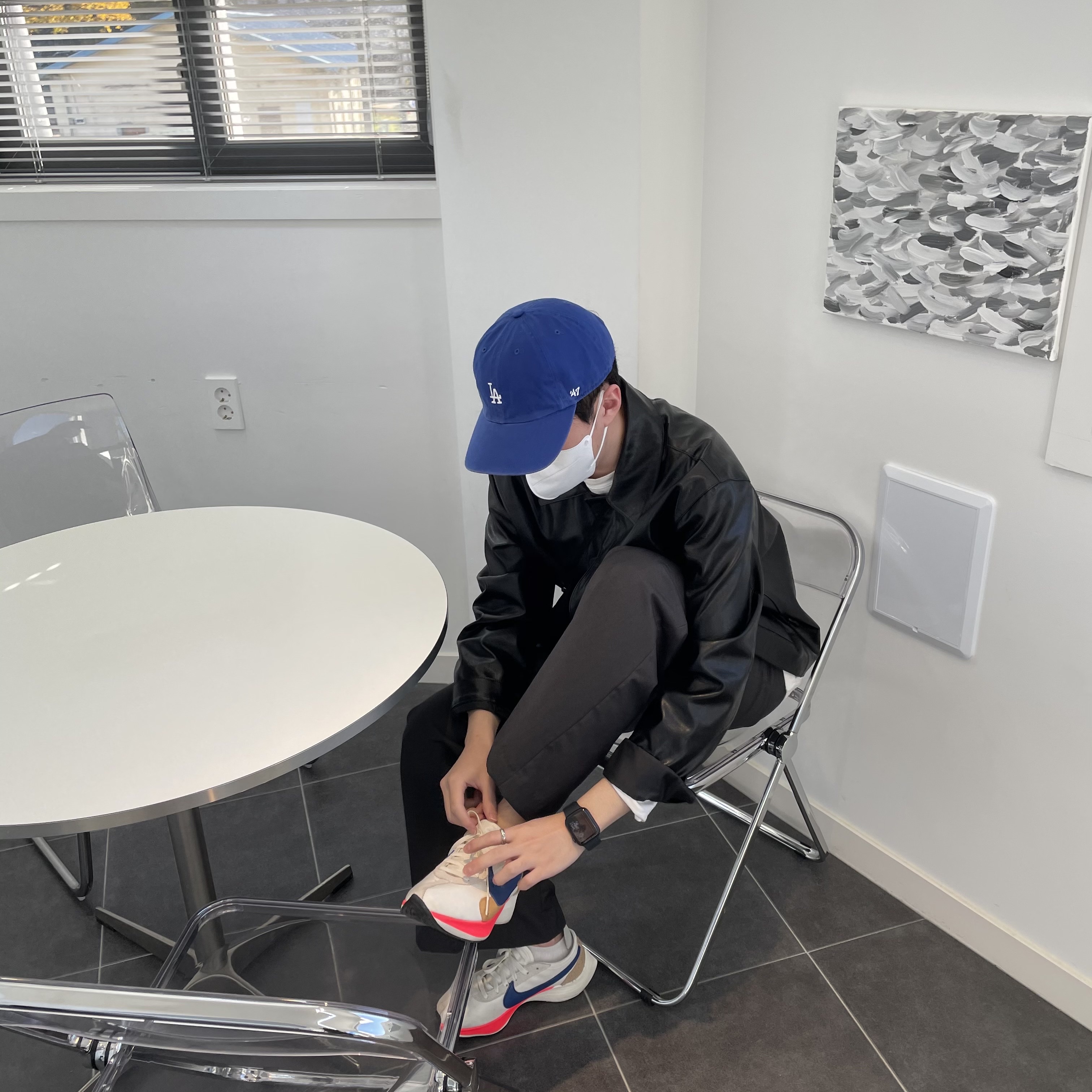 Nike Moon Racer Sail Solar Blue 착용 스타일 - 2