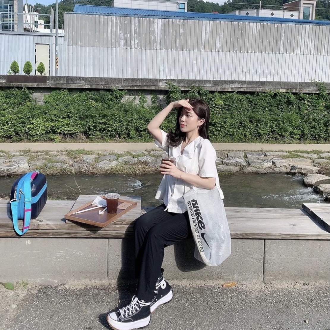 Converse Run Star Hike Hi Black White Gum 착용 스타일