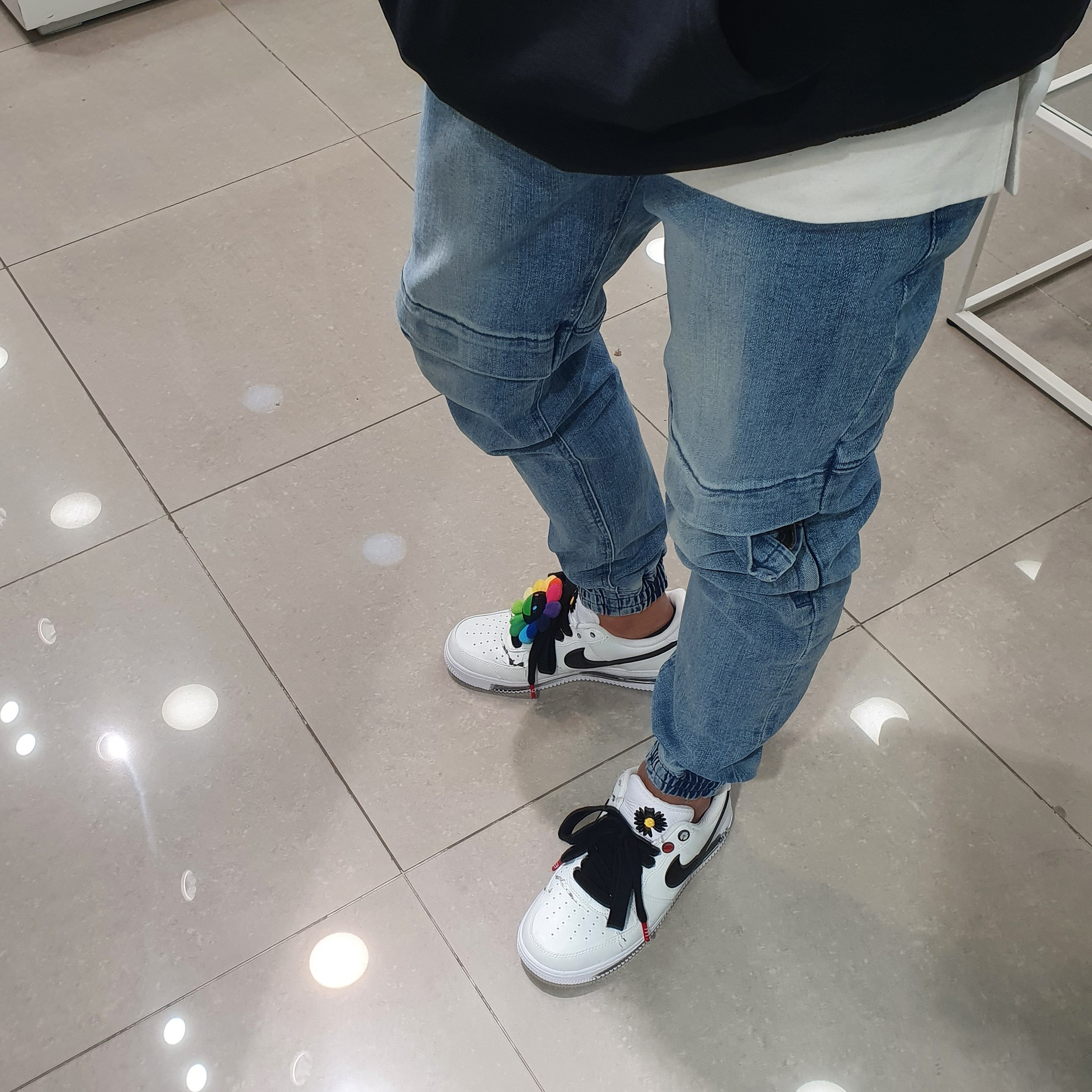 Nike x Peaceminusone Air Force 1 Low Para-Noise 2.0 착용 스타일