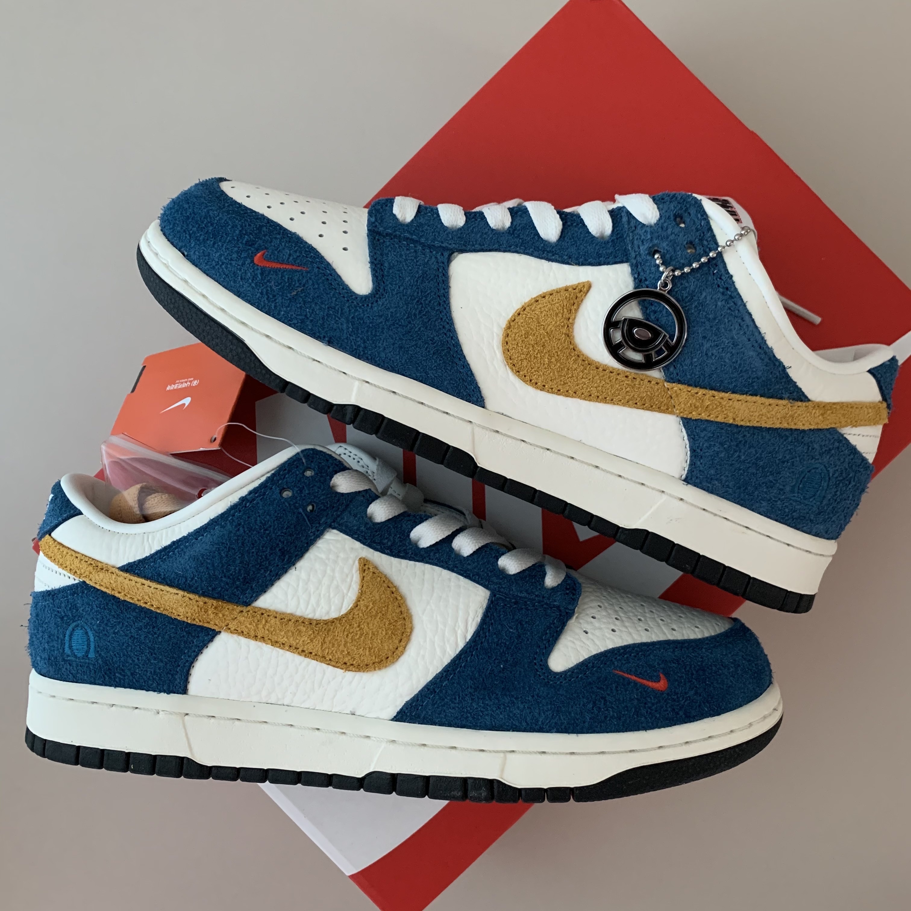 Nike x Kasina Dunk Low 80's Bus 착용 스타일