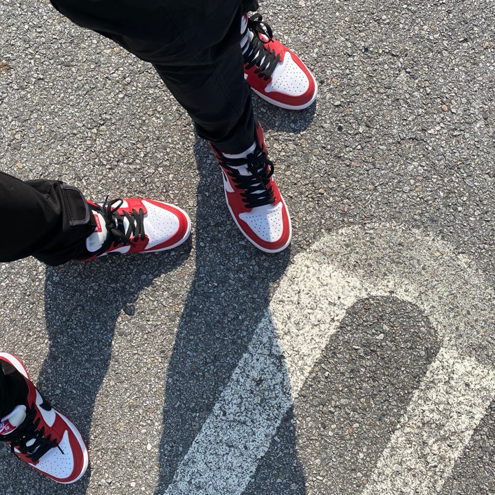 Nike SB Dunk Low Pro Chicago, Jordan 1 Retro High OG Chicago 2015 착용 스타일