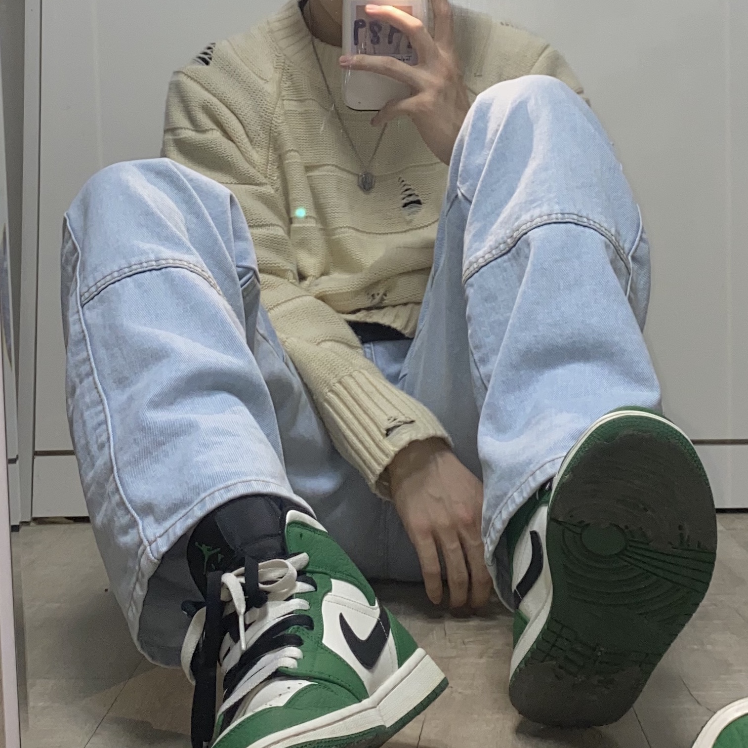 Jordan 1 Mid Pine Green 착용 스타일