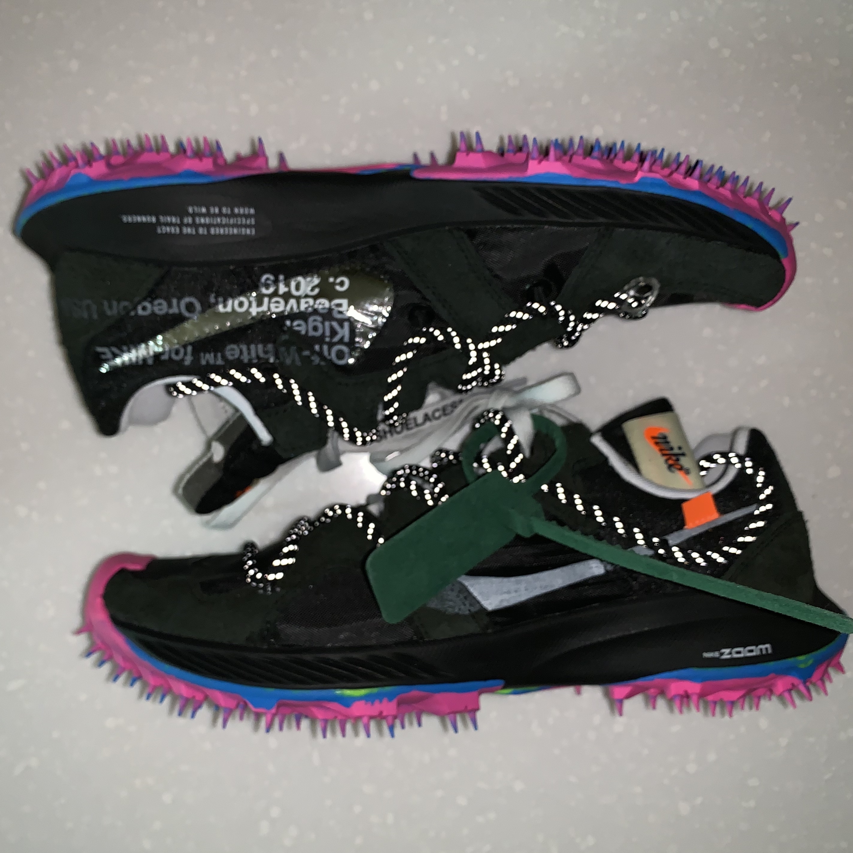(W) Nike x Off-White Zoom Terra Kiger 5 Black 착용 스타일