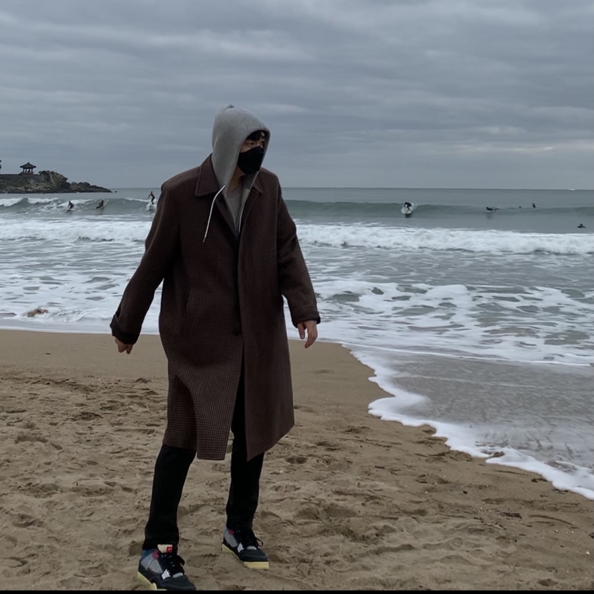 Jordan 4 x Union Retro Off Noir 착용 스타일 - 1