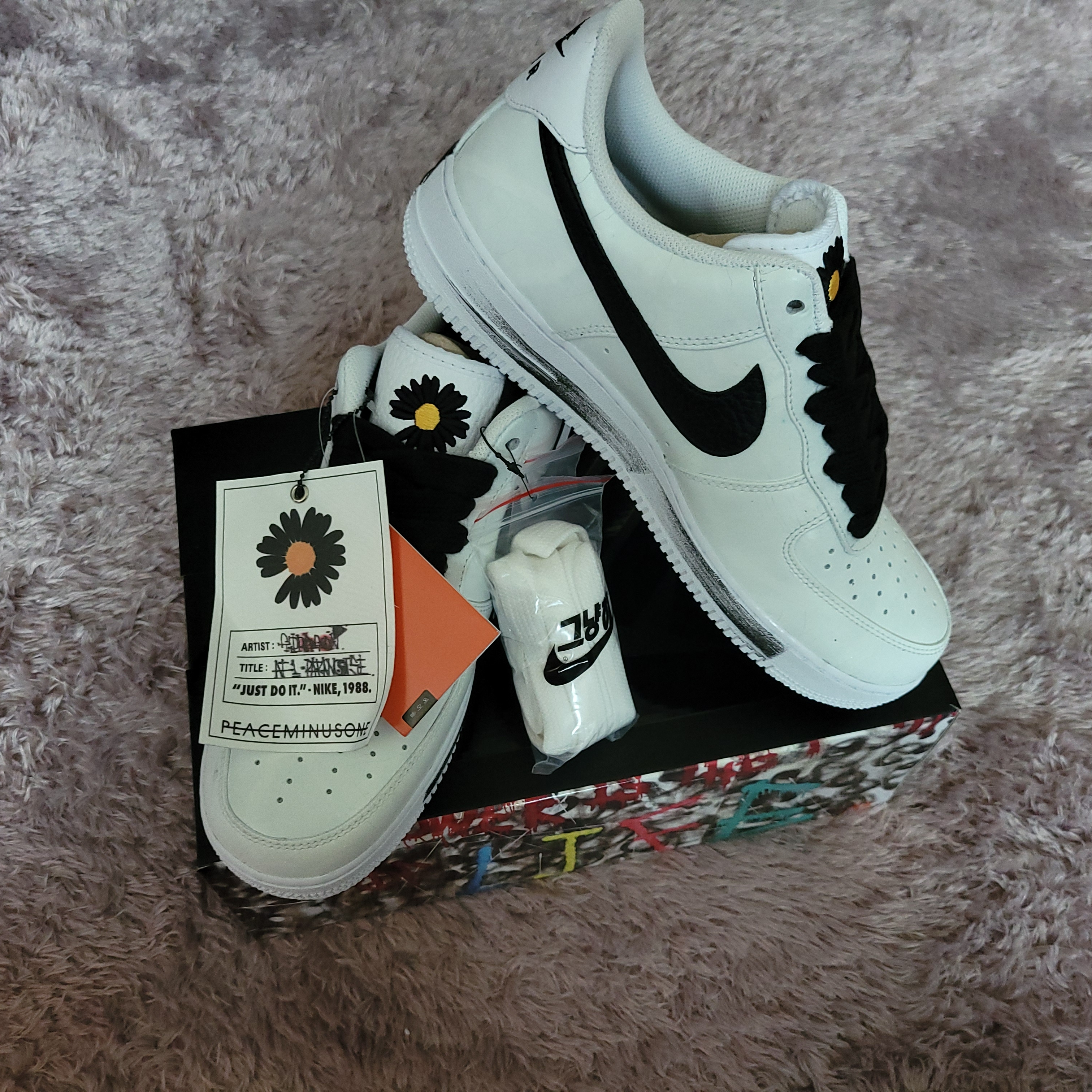 Nike x Peaceminusone Air Force 1 Low Para-Noise 2.0 착용 스타일 - 2