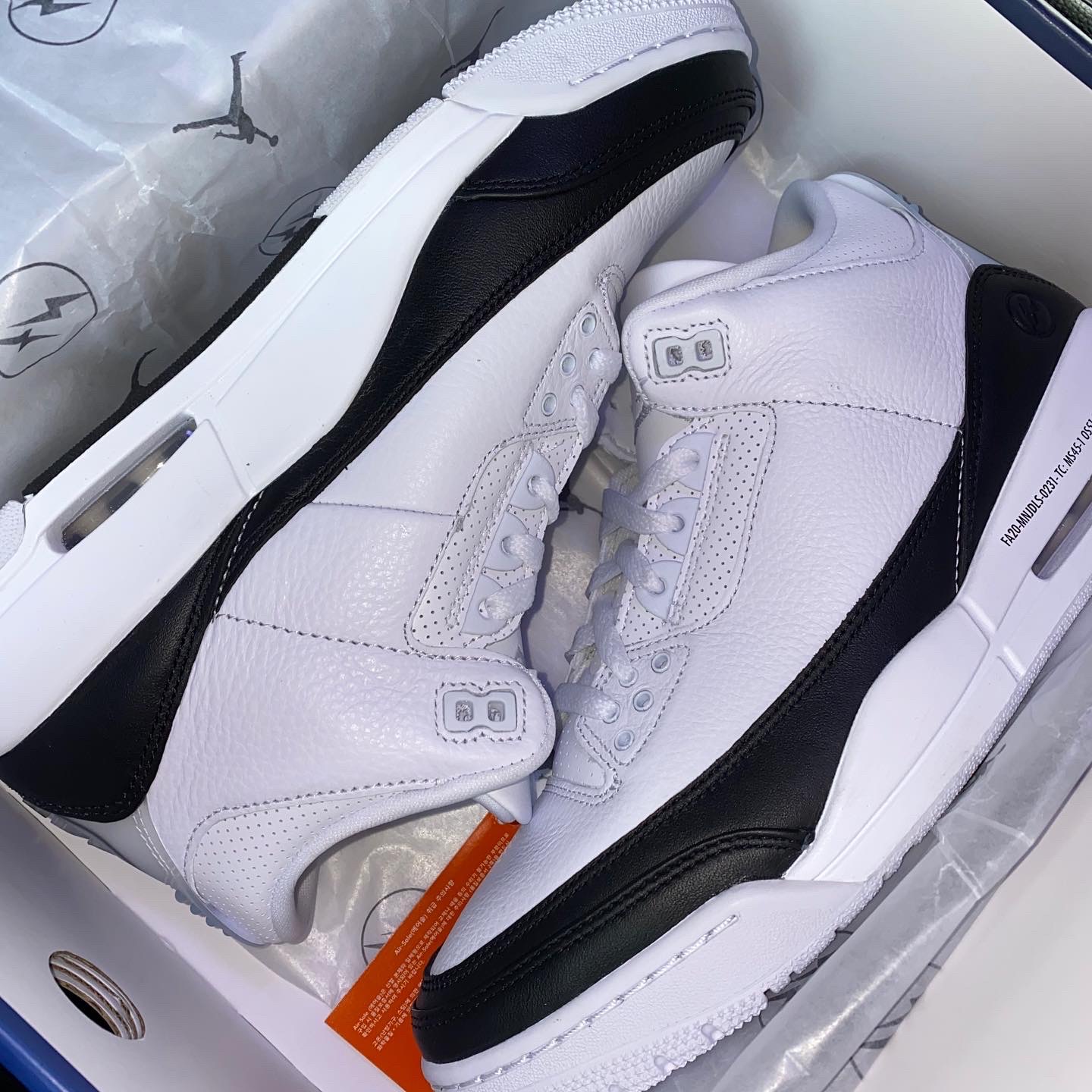 Jordan 3 x Fragment Retro SP White Black 착용 스타일