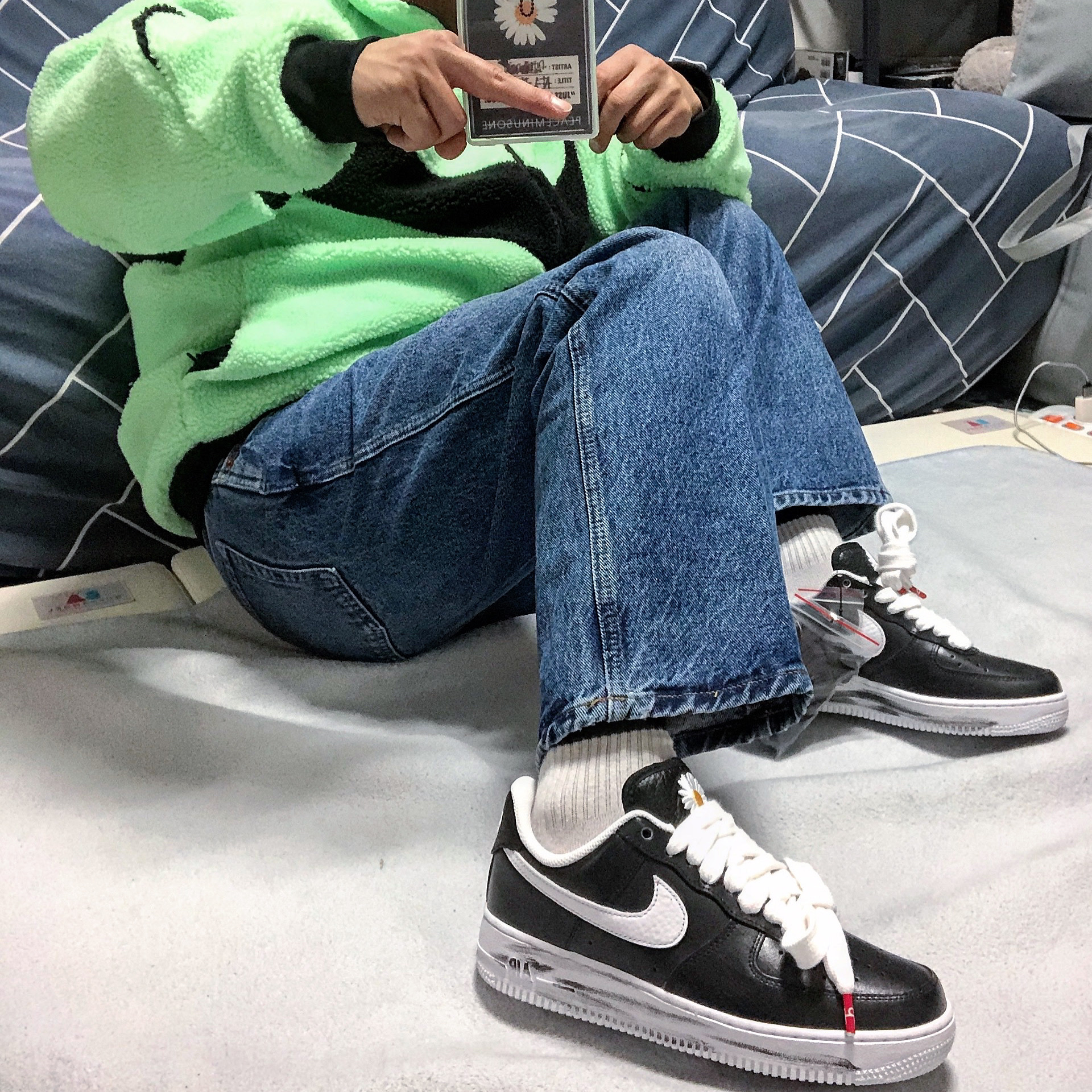 Nike x Peaceminusone Air Force 1 Low Para-Noise 착용 스타일