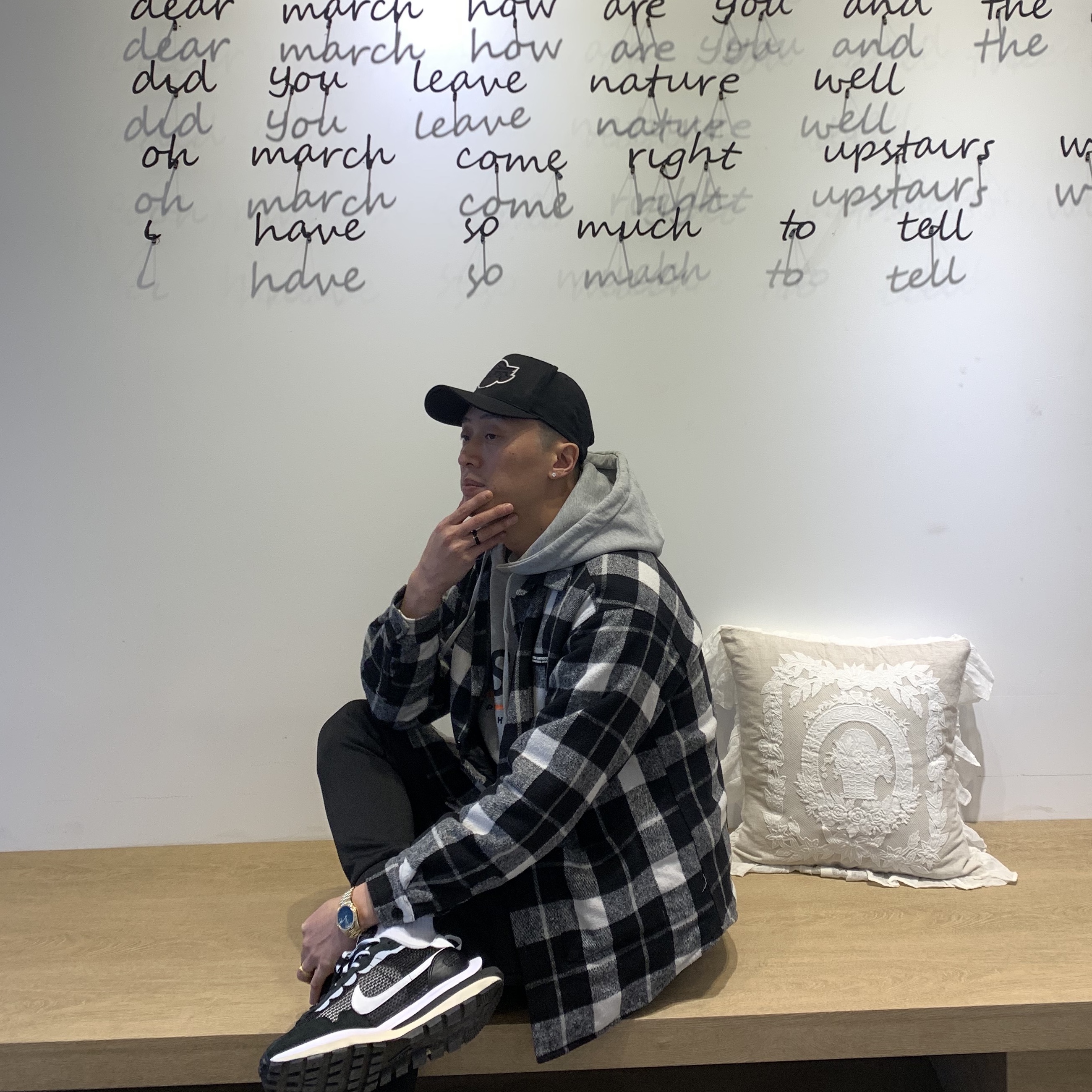 Nike x Sacai VaporWaffle Black White 착용 스타일