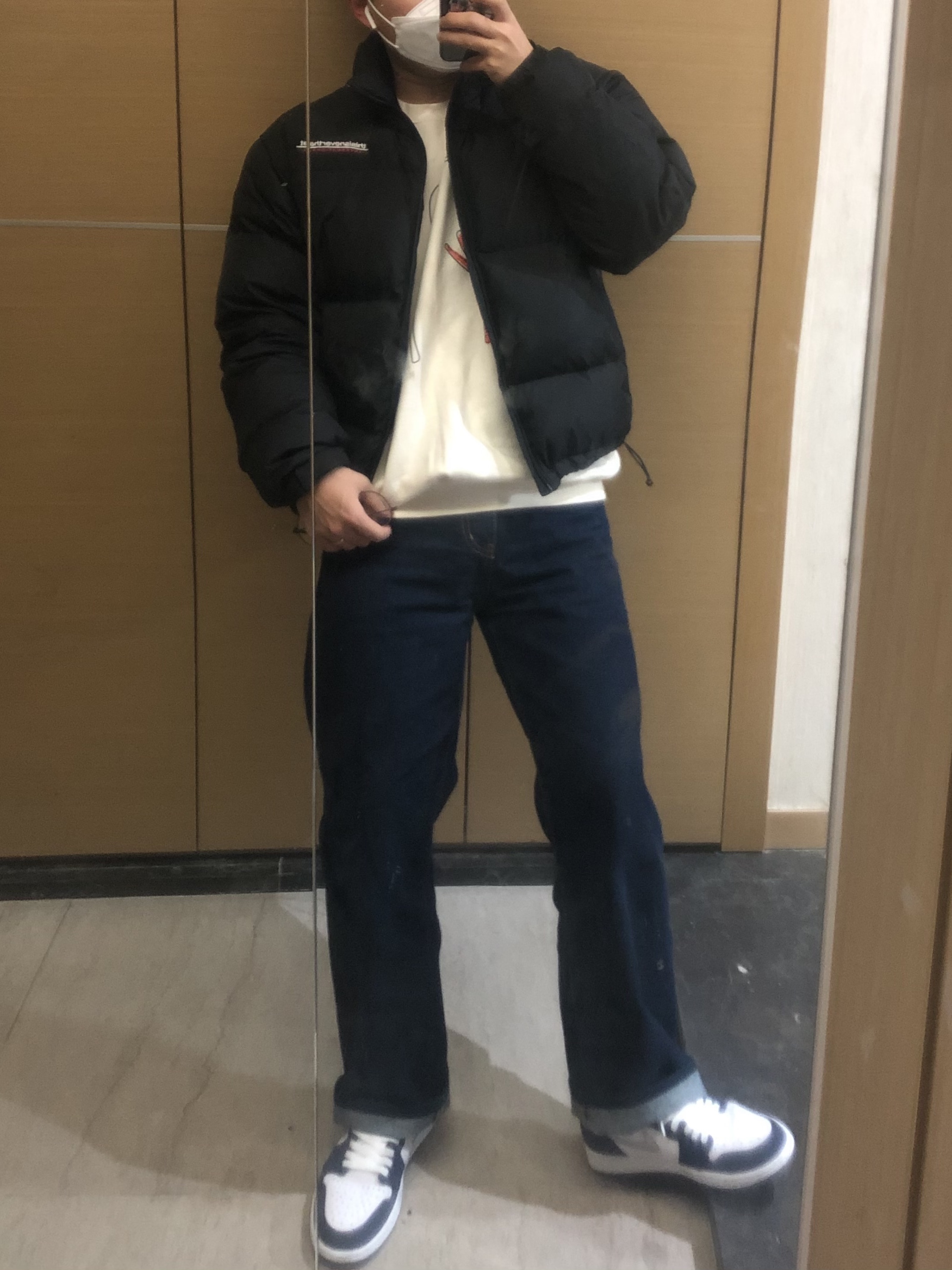 Jordan 1 Retro High OG CO.JP Midnight Navy 착용 스타일