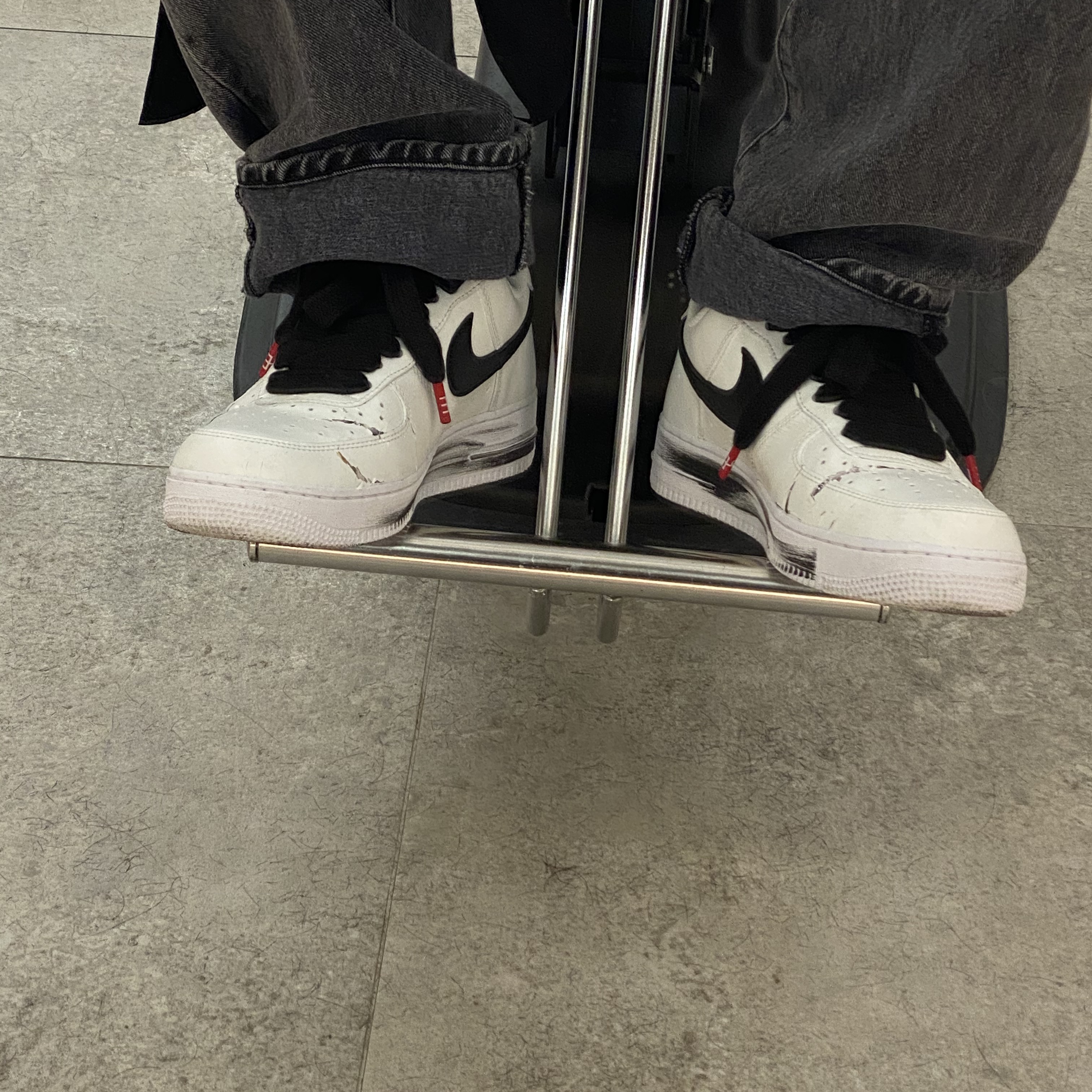 Nike x Peaceminusone Air Force 1 Low Para-Noise 2.0 착용 스타일 - 2