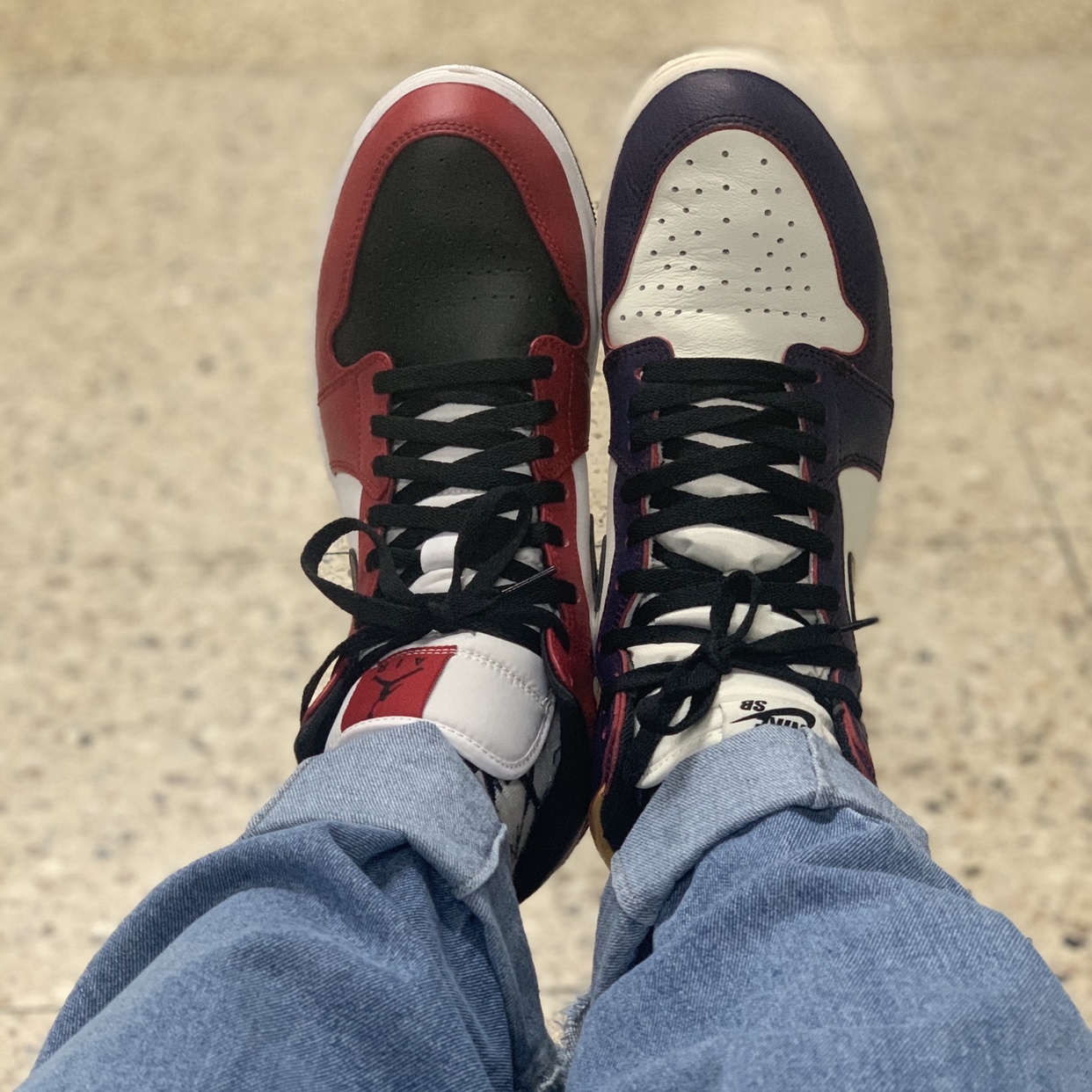 Jordan 1 Retro High OG Defiant SB LA to Chicago, Jordan 1 Mid Chicago Black Toe 착용 스타일 - 1