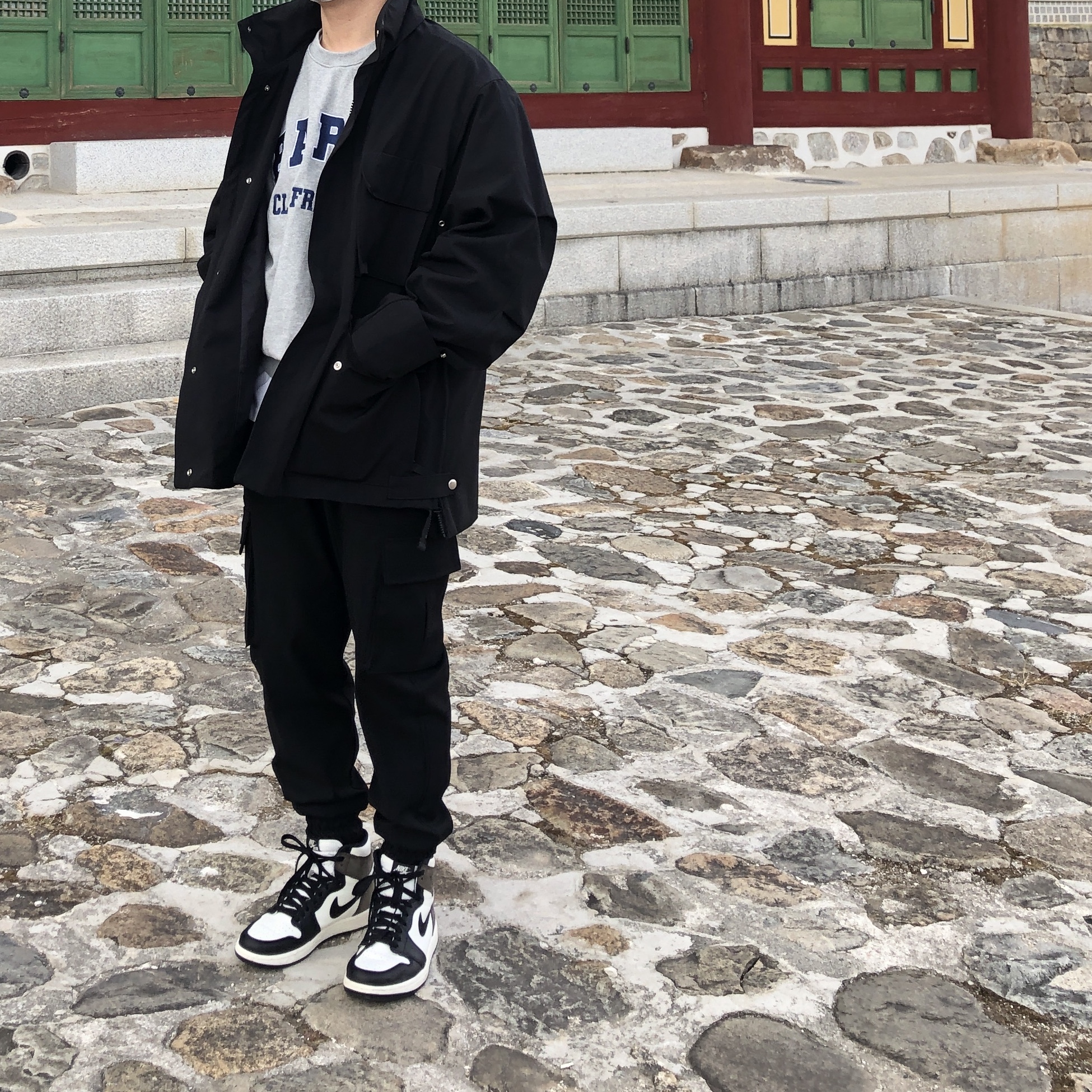Jordan 1 Retro High OG Black Mocha 착용 스타일