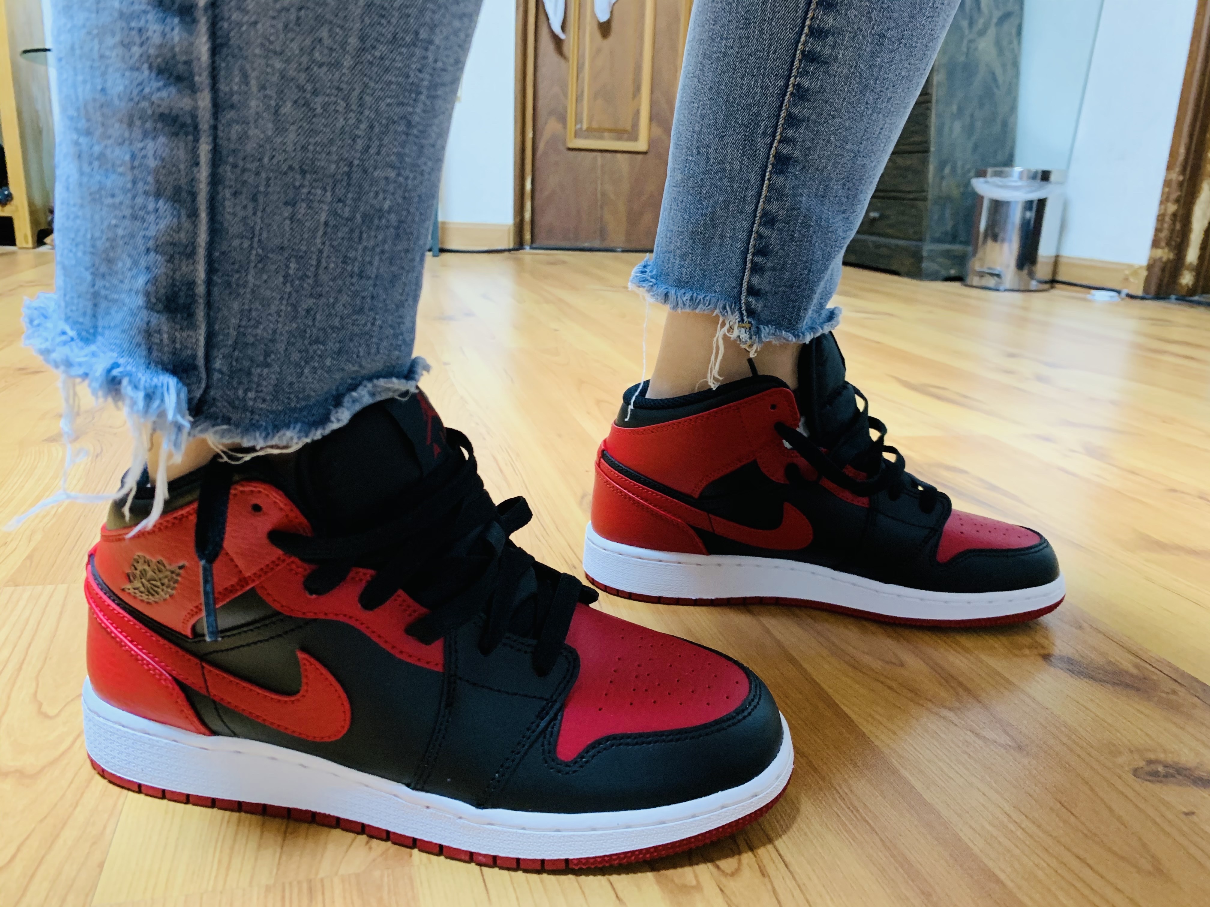 (GS) Jordan 1 Mid Bred Banned 2020, (GS) Jordan 1 Retro High OG CO.JP Midnight Navy 착용 스타일 - 1