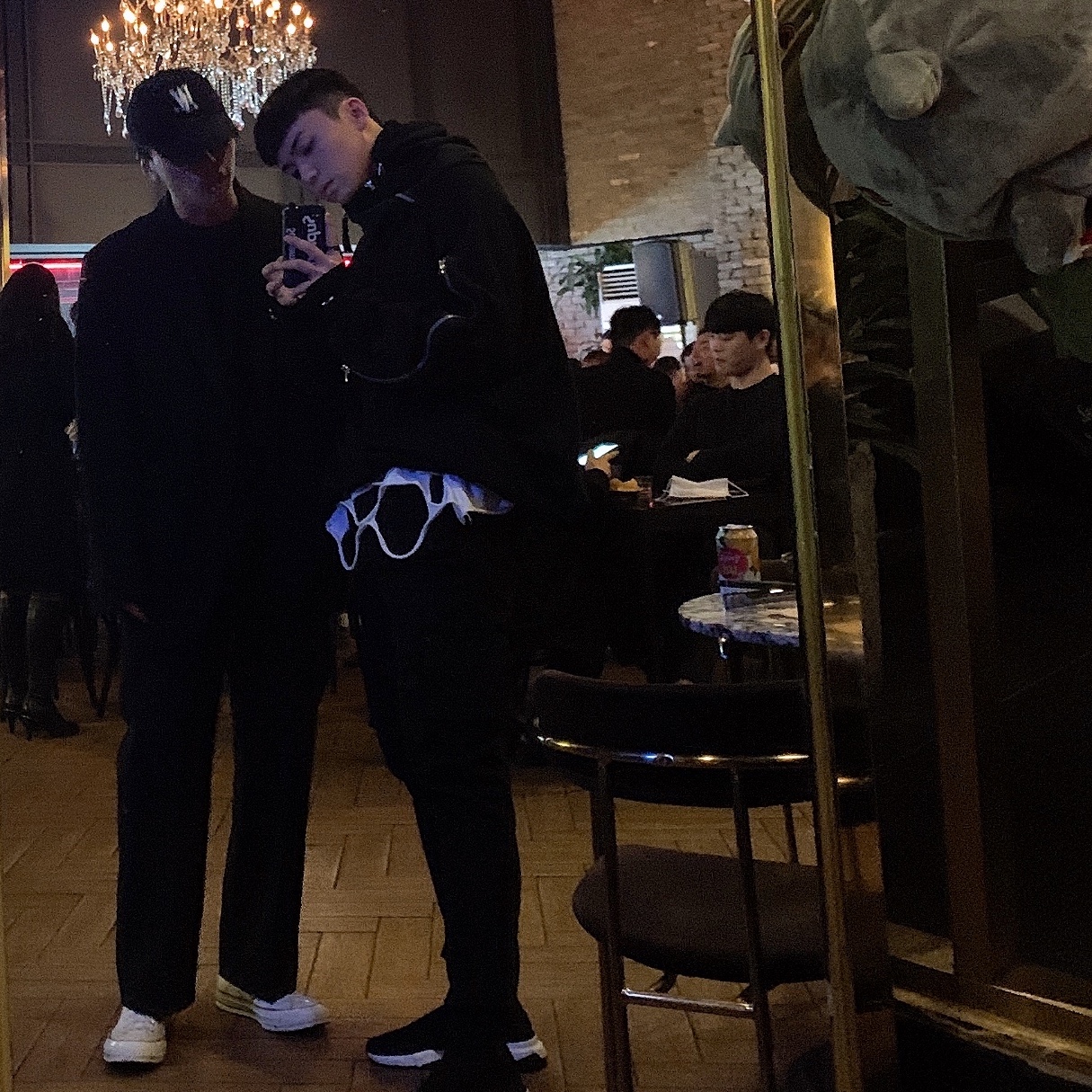 Balenciaga Speed Trainer Black White 2020 착용 스타일
