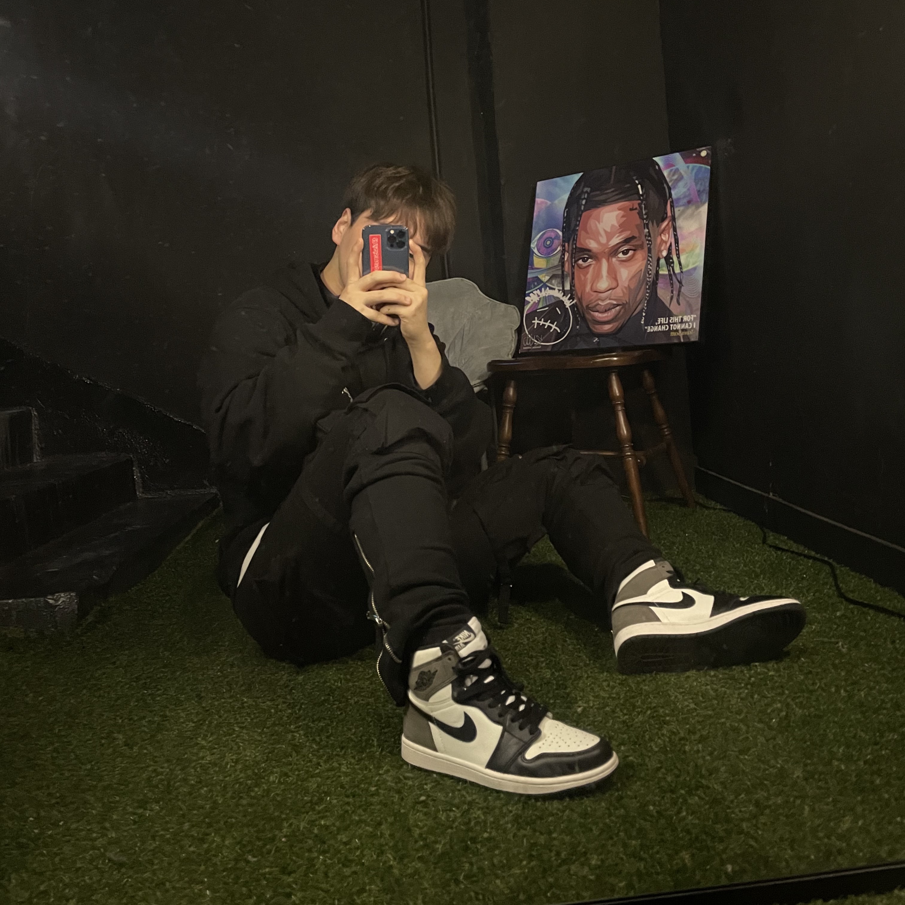 Jordan 1 Retro High OG Black Mocha 착용 스타일
