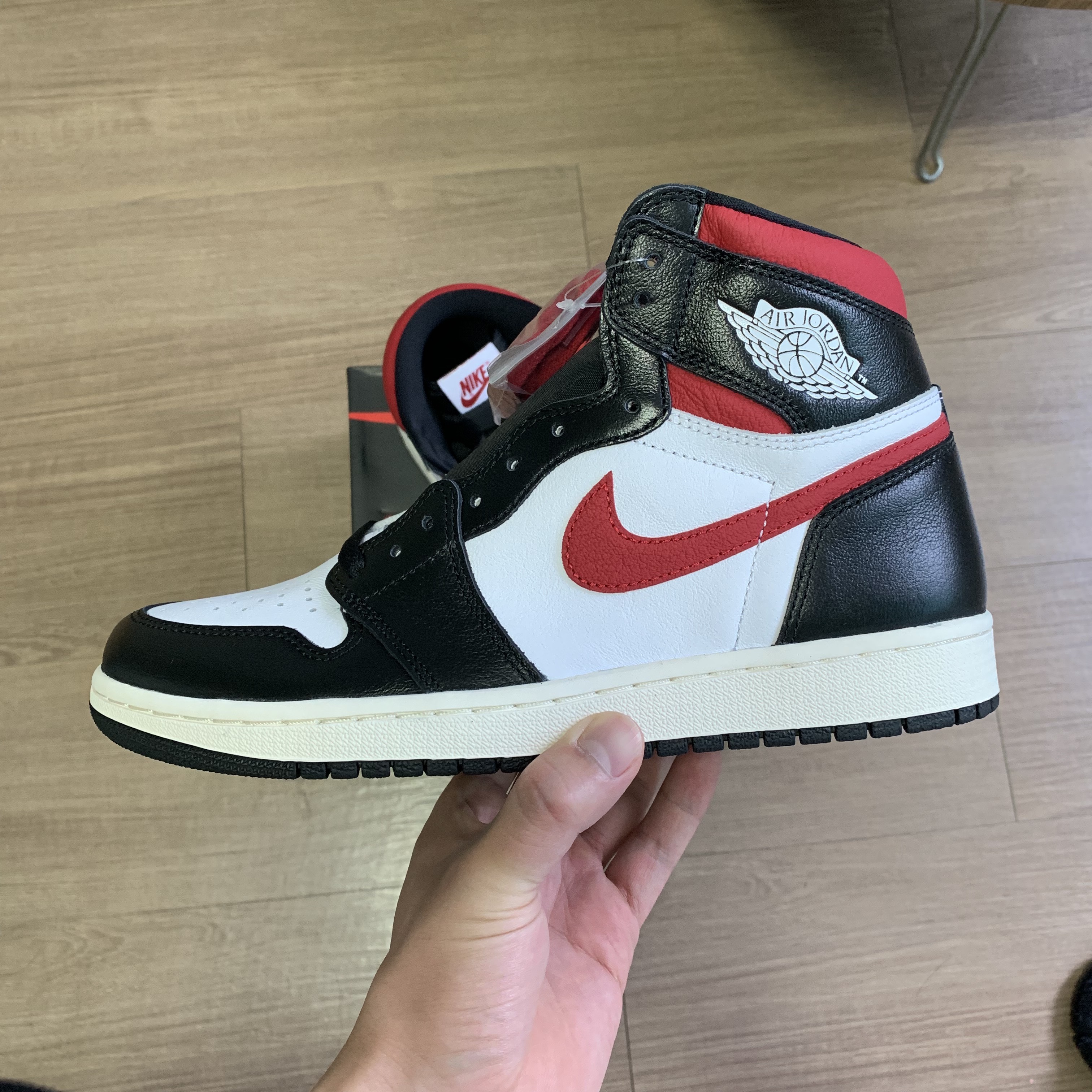 Jordan 1 Retro High OG Gym Red 착용 스타일