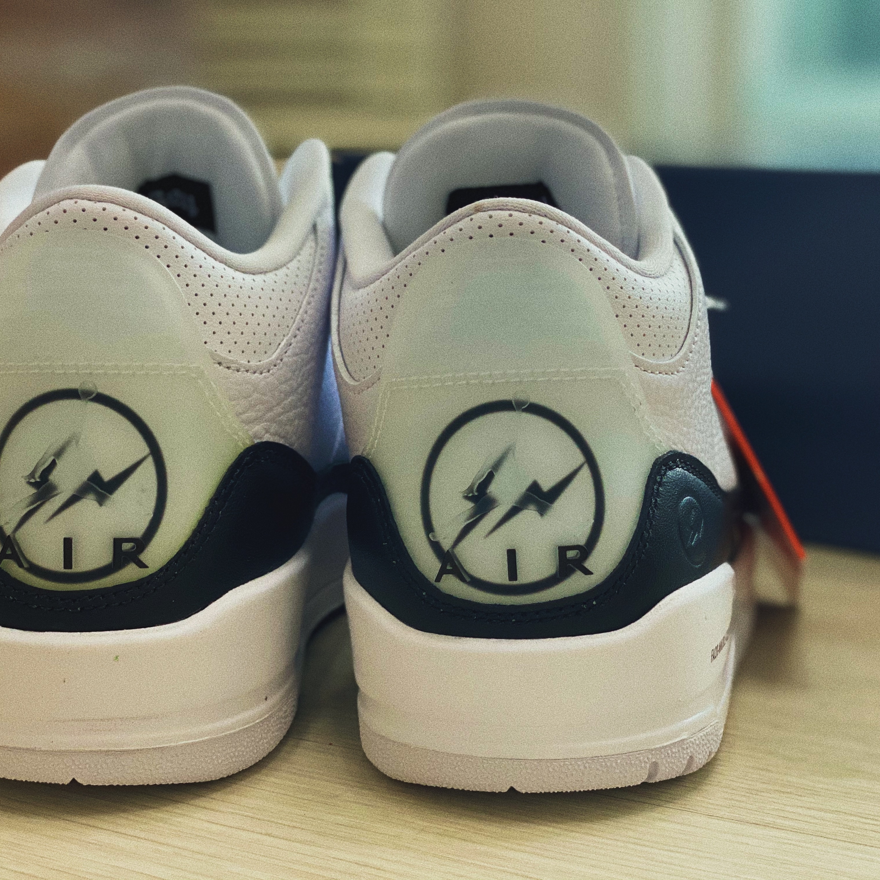 Jordan 3 x Fragment Retro SP White Black 착용 스타일 - 2