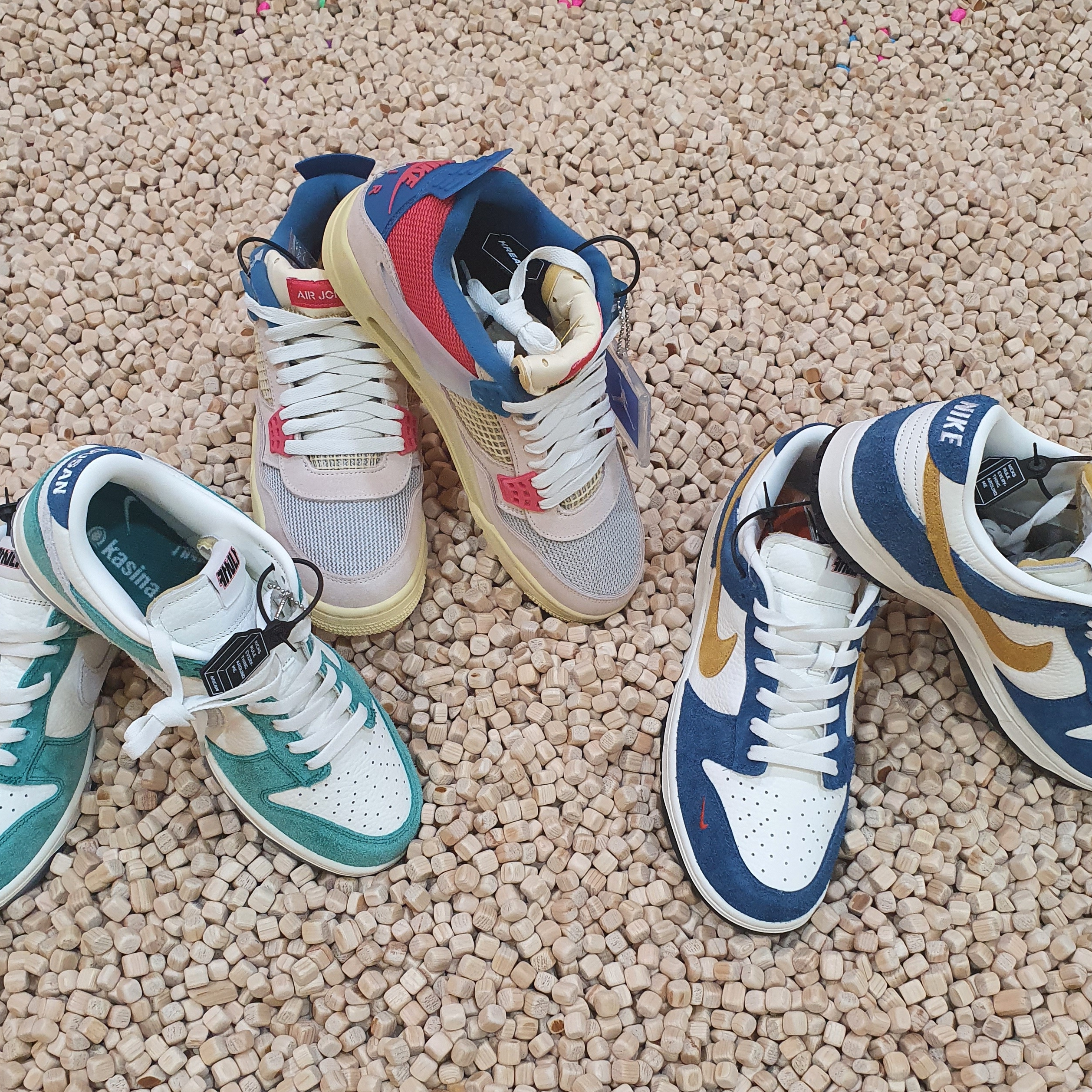 Jordan 4 x Union Retro Guava Ice, Nike x Kasina Dunk Low 80's Bus 착용 스타일