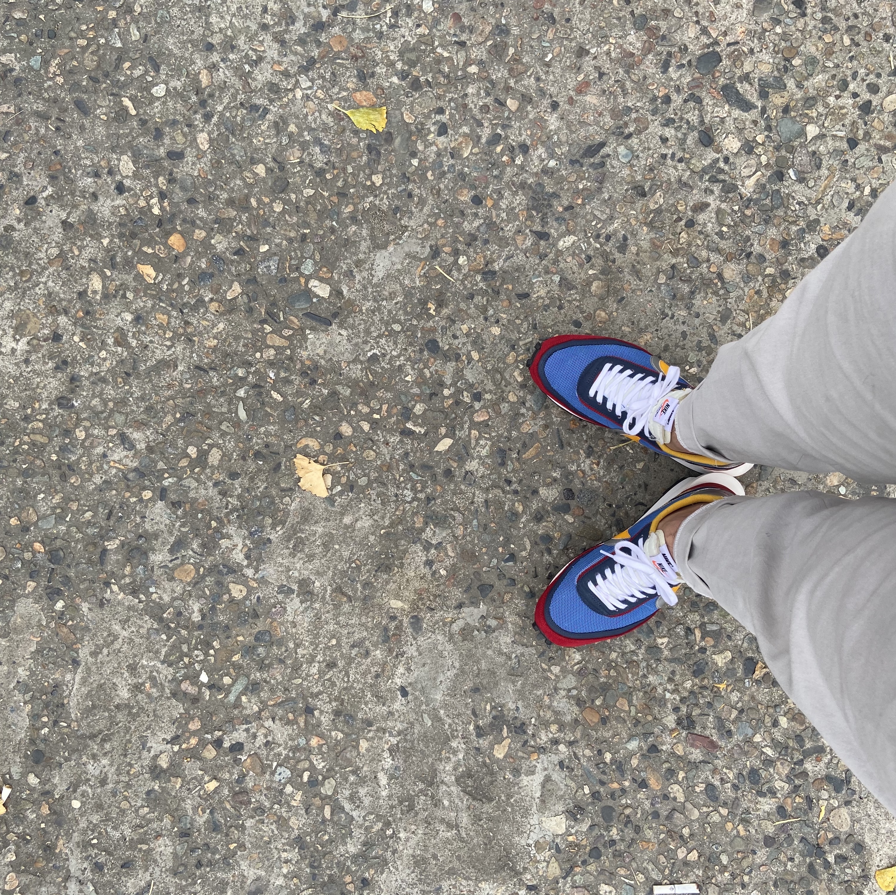 Nike x Sacai LDWaffle Blue Multi 착용 스타일