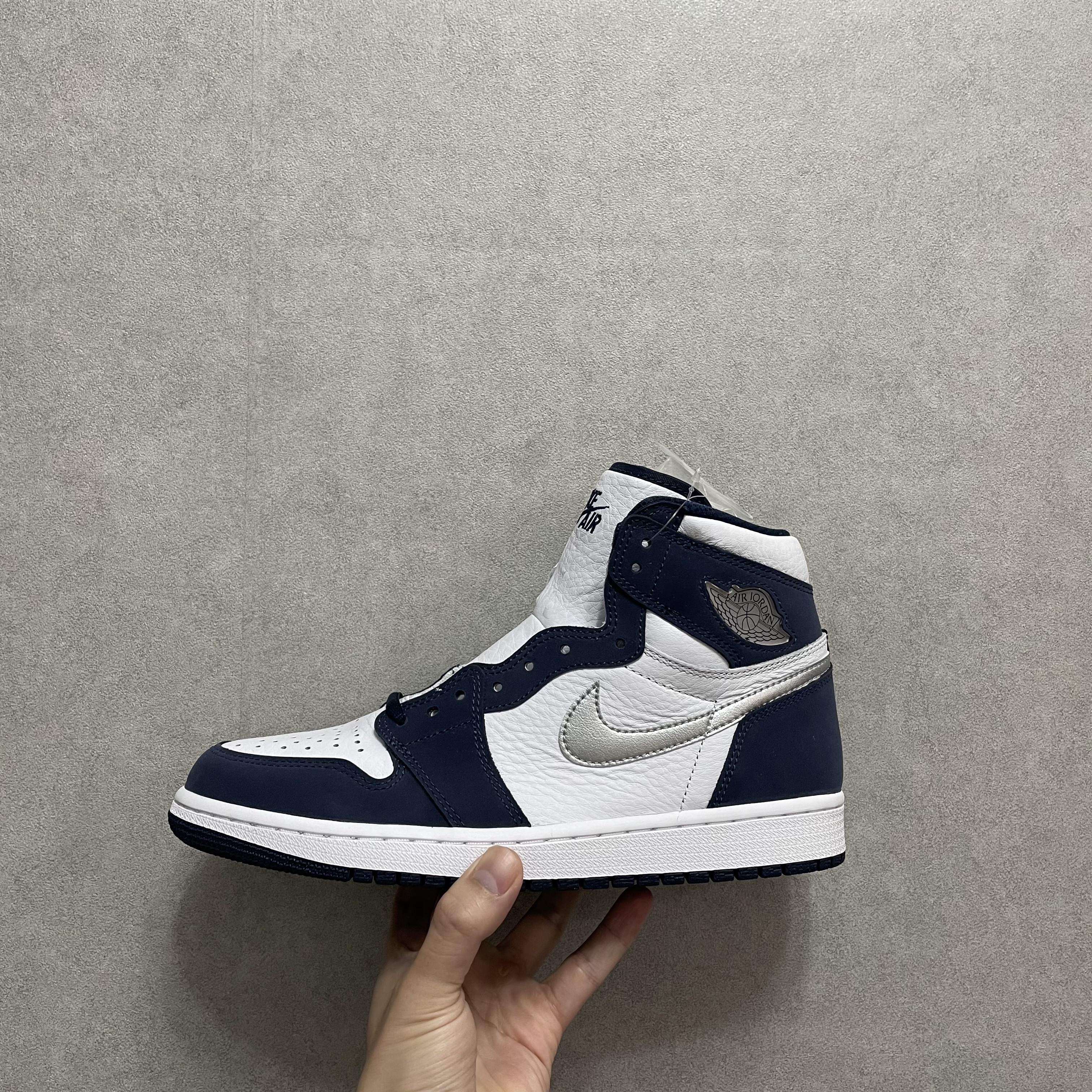 Jordan 1 Retro High OG CO.JP Midnight Navy 착용 스타일