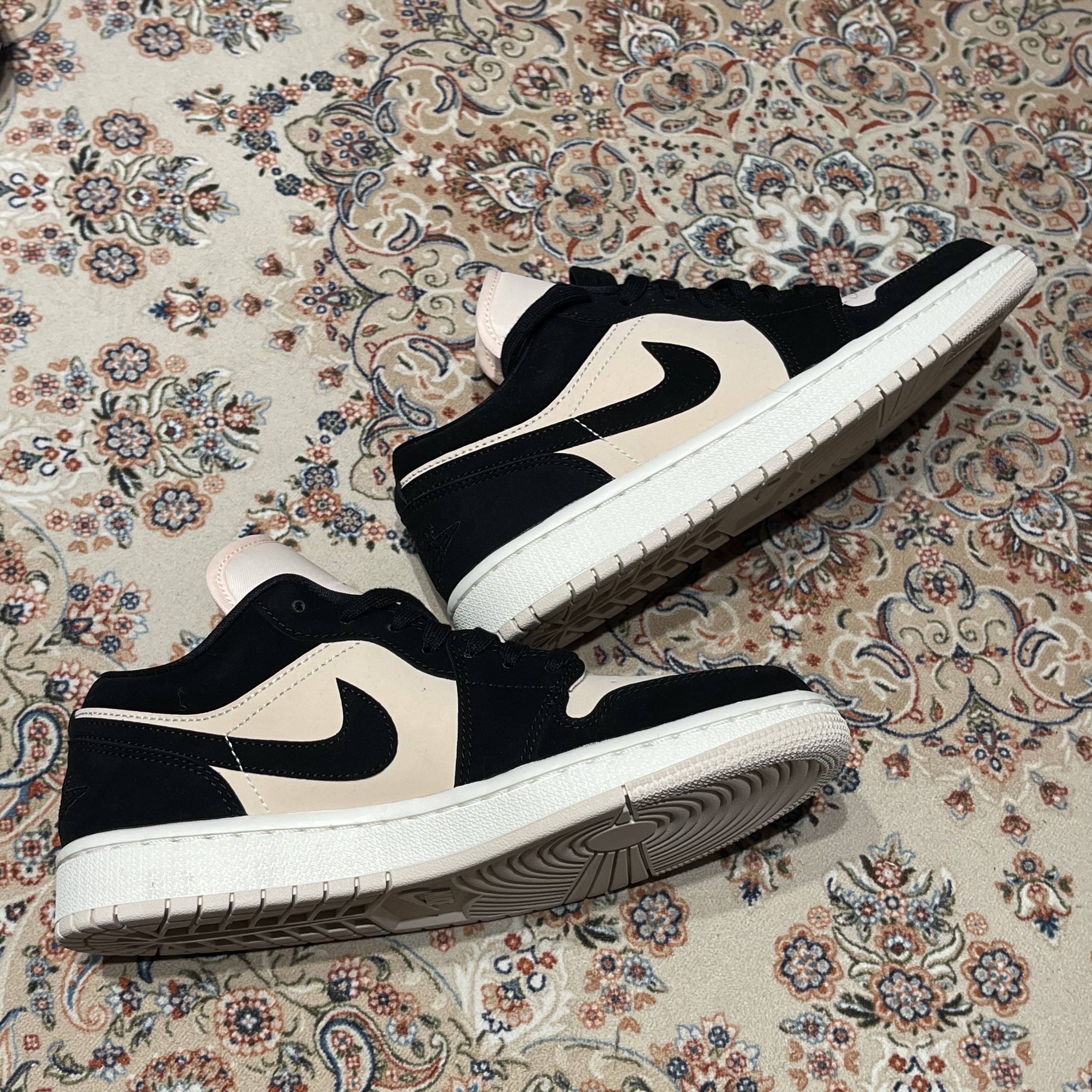 (W) Jordan 1 Low Guava Ice 착용 스타일