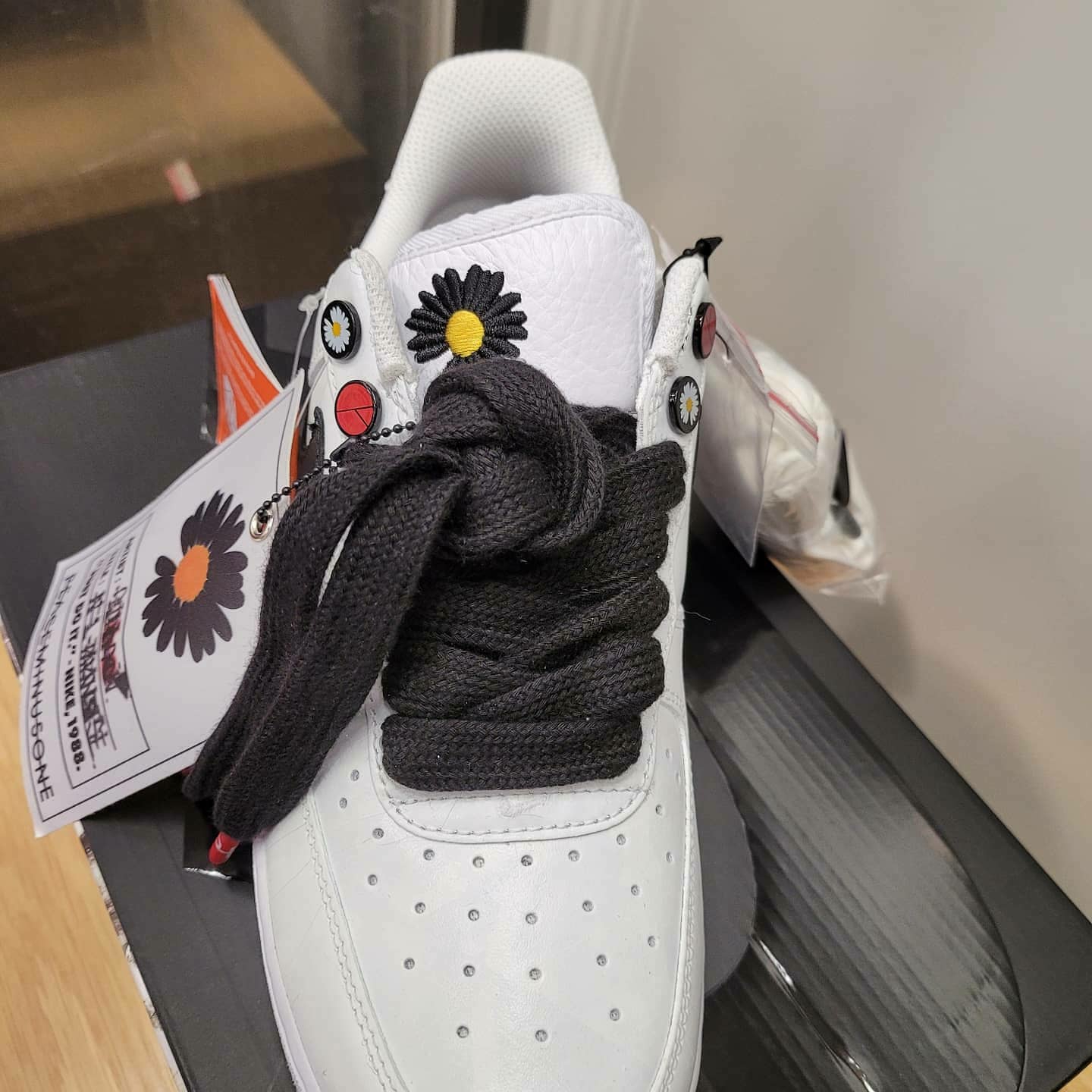 Nike x Peaceminusone Air Force 1 Low Para-Noise 2.0 착용 스타일 - 2