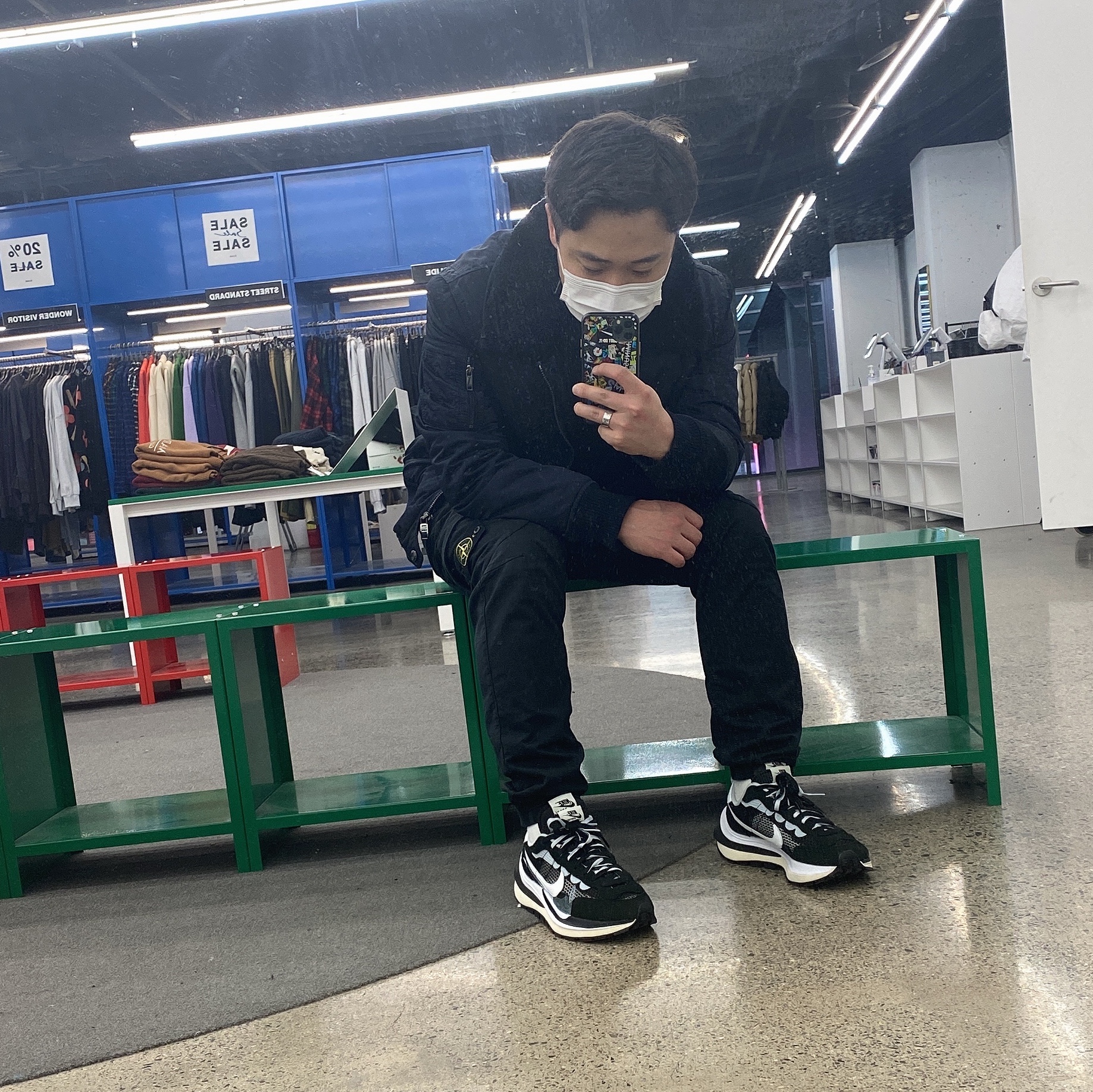 Nike x Sacai VaporWaffle Black White 착용 스타일