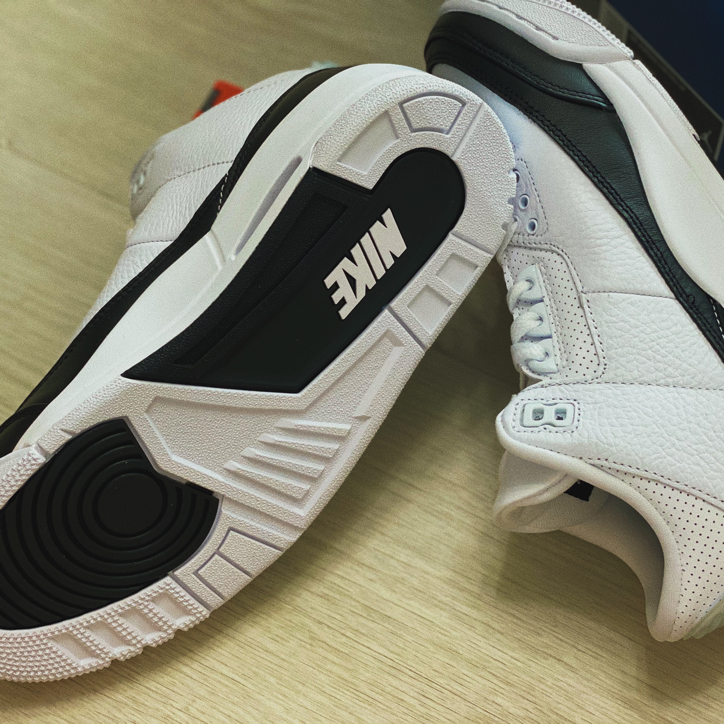 Jordan 3 x Fragment Retro SP White Black 착용 스타일 - 3