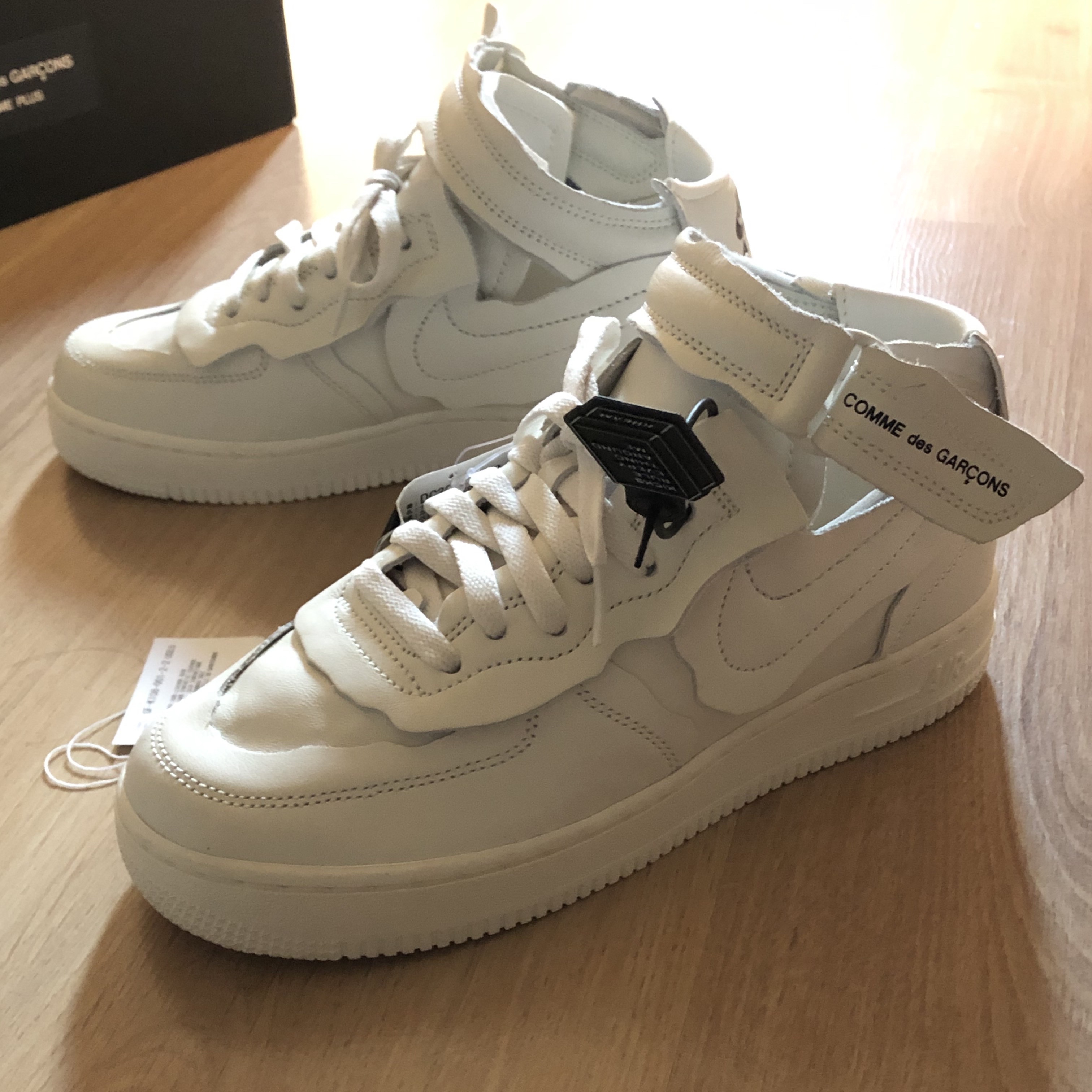 Nike x Comme des Garcons Homme Plus Air Force Mid White 착용 스타일