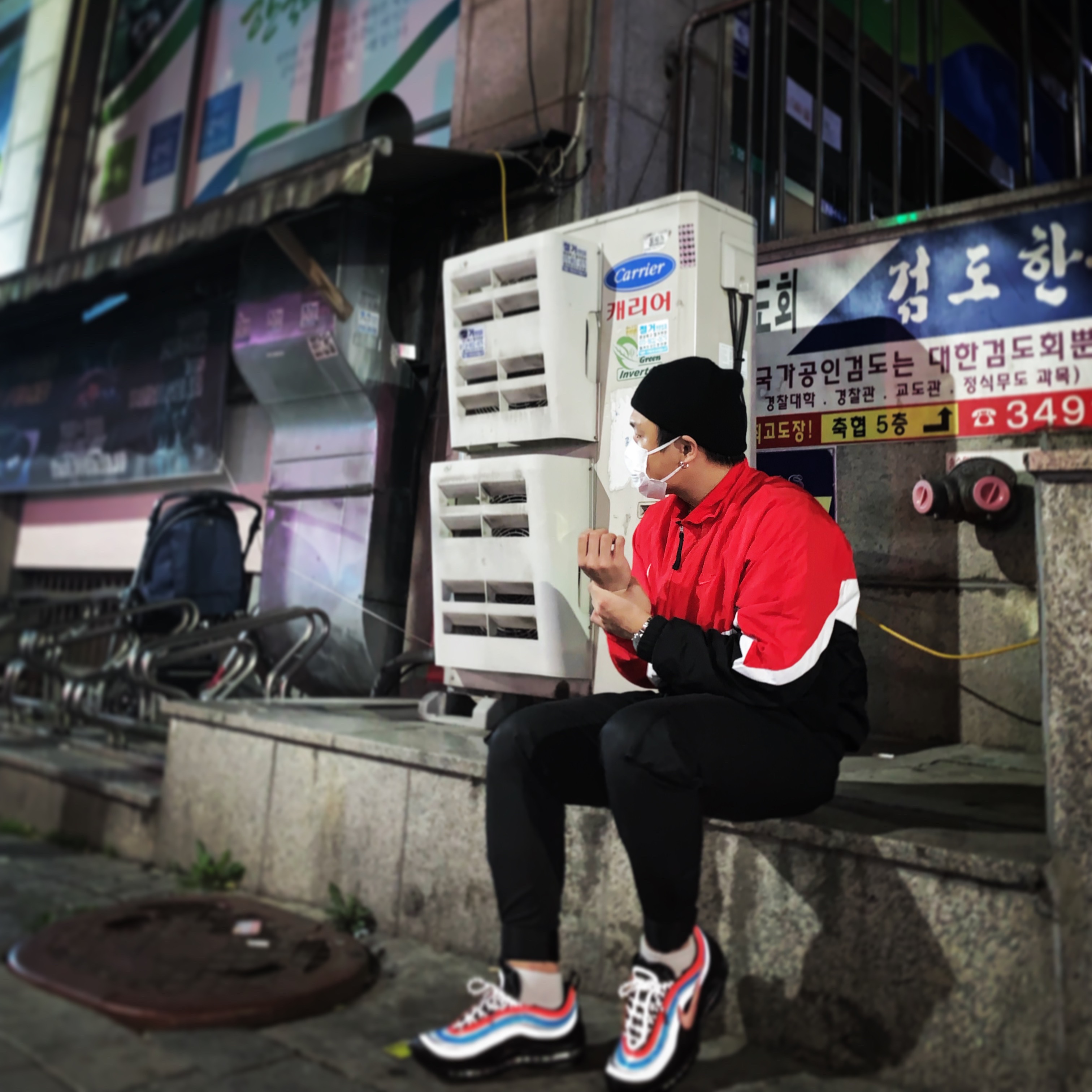 Nike Air Max 97 Neon Seoul 착용 스타일