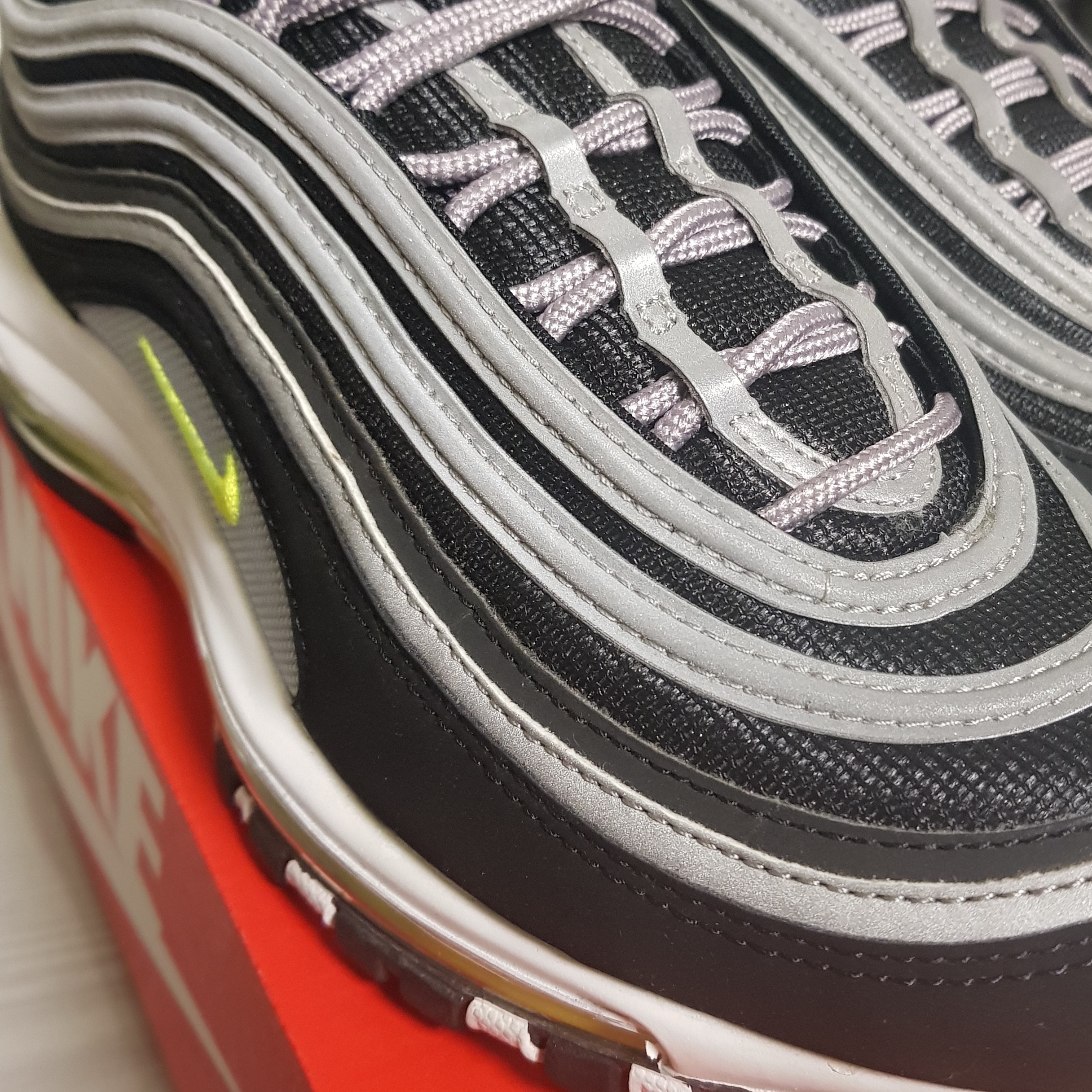 Nike Air Max 97 OG Black Volt Asia 착용 스타일