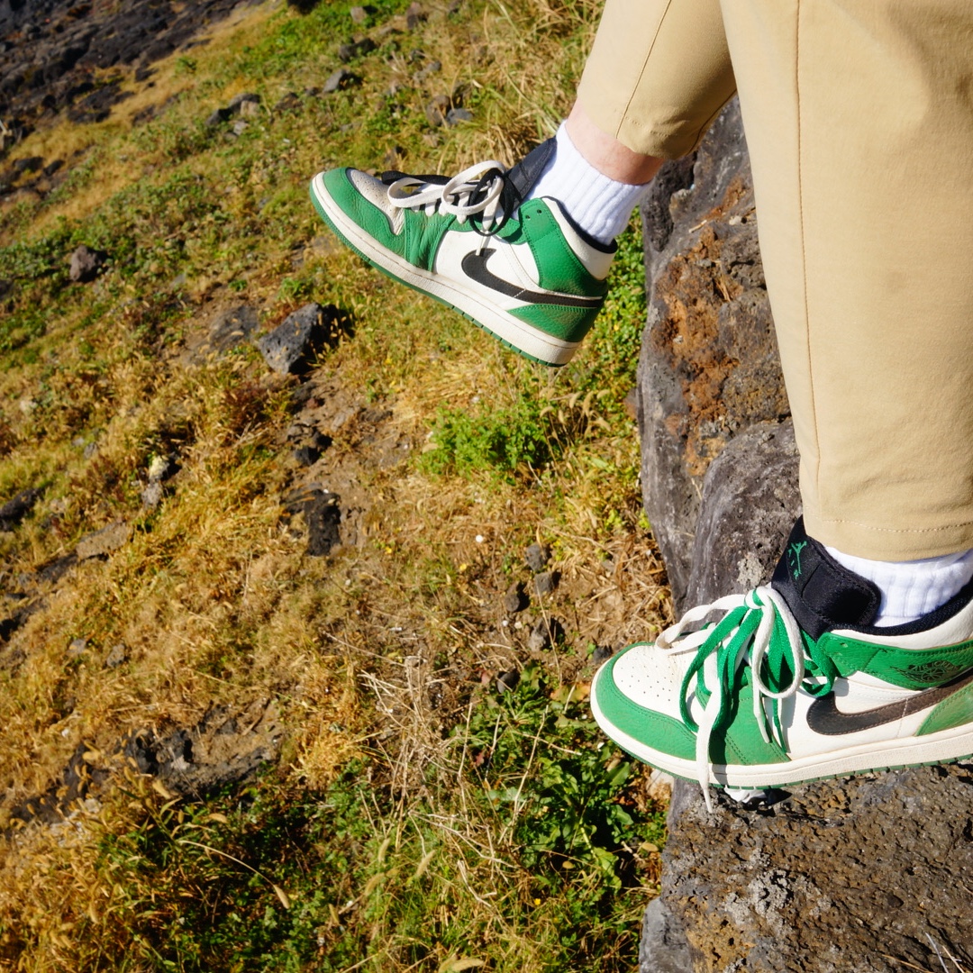 Jordan 1 Mid Pine Green 착용 스타일
