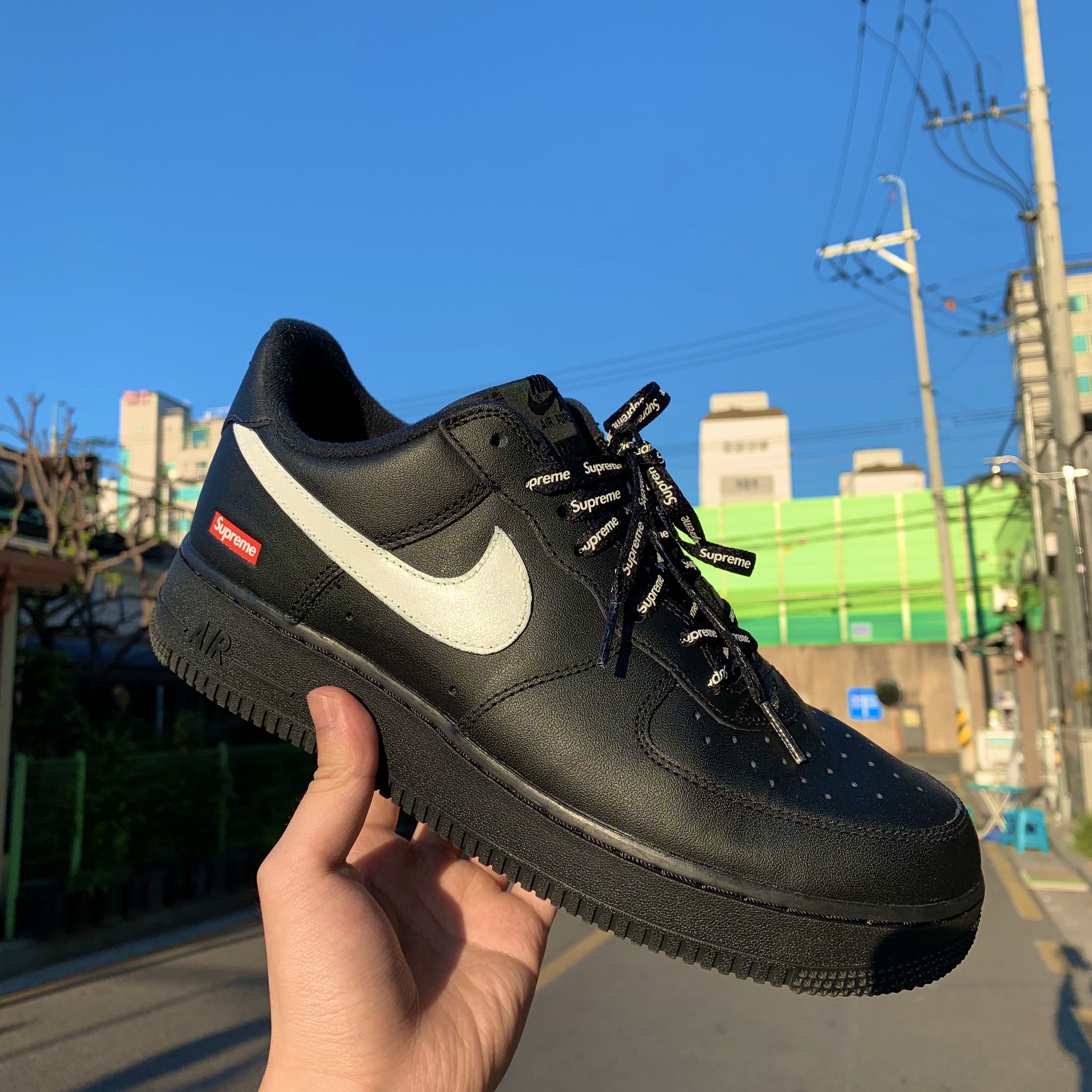 Nike x Supreme Air Force 1 Low Black 착용 스타일