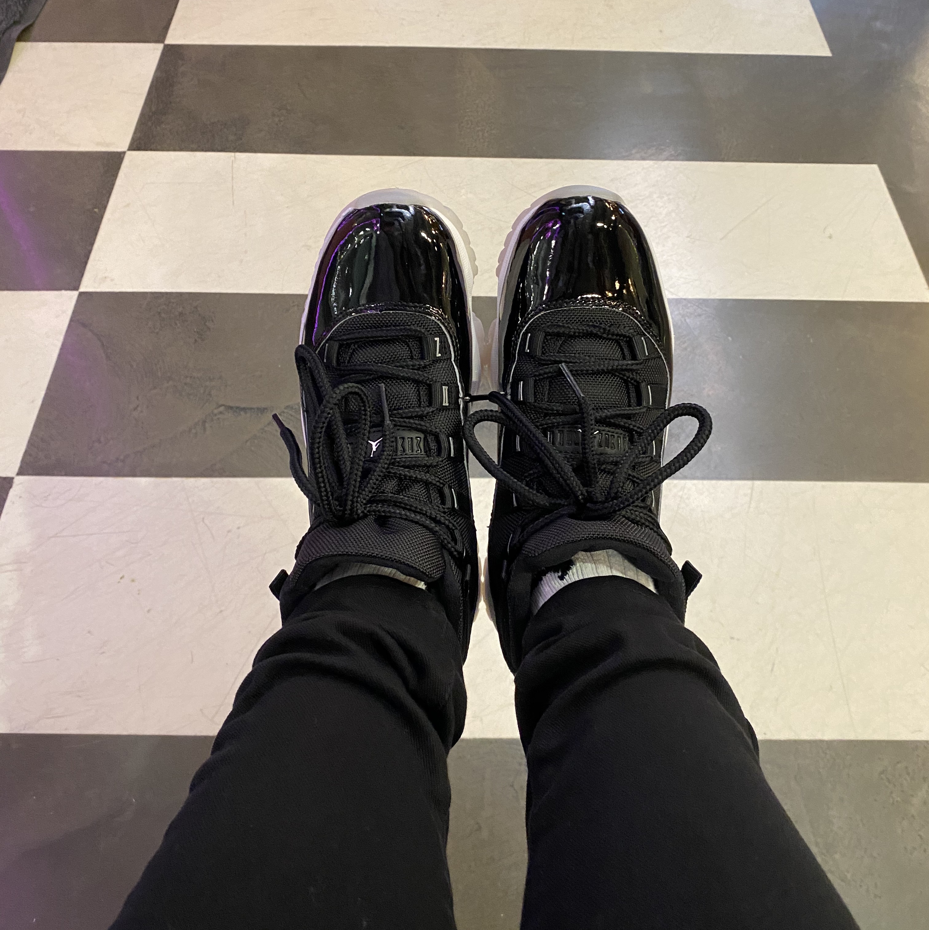 (W) Jordan 11 Retro Jubilee 착용 스타일 - 3