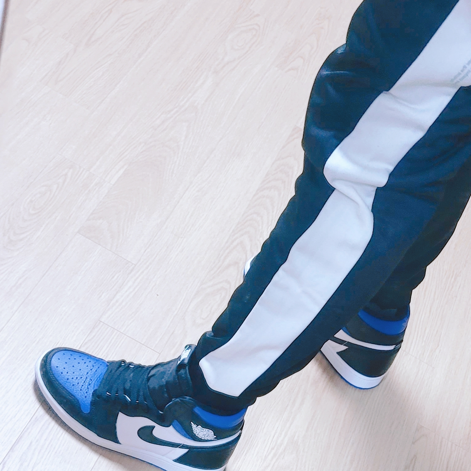Jordan 1 Retro High OG Royal Toe 착용 스타일 - 2