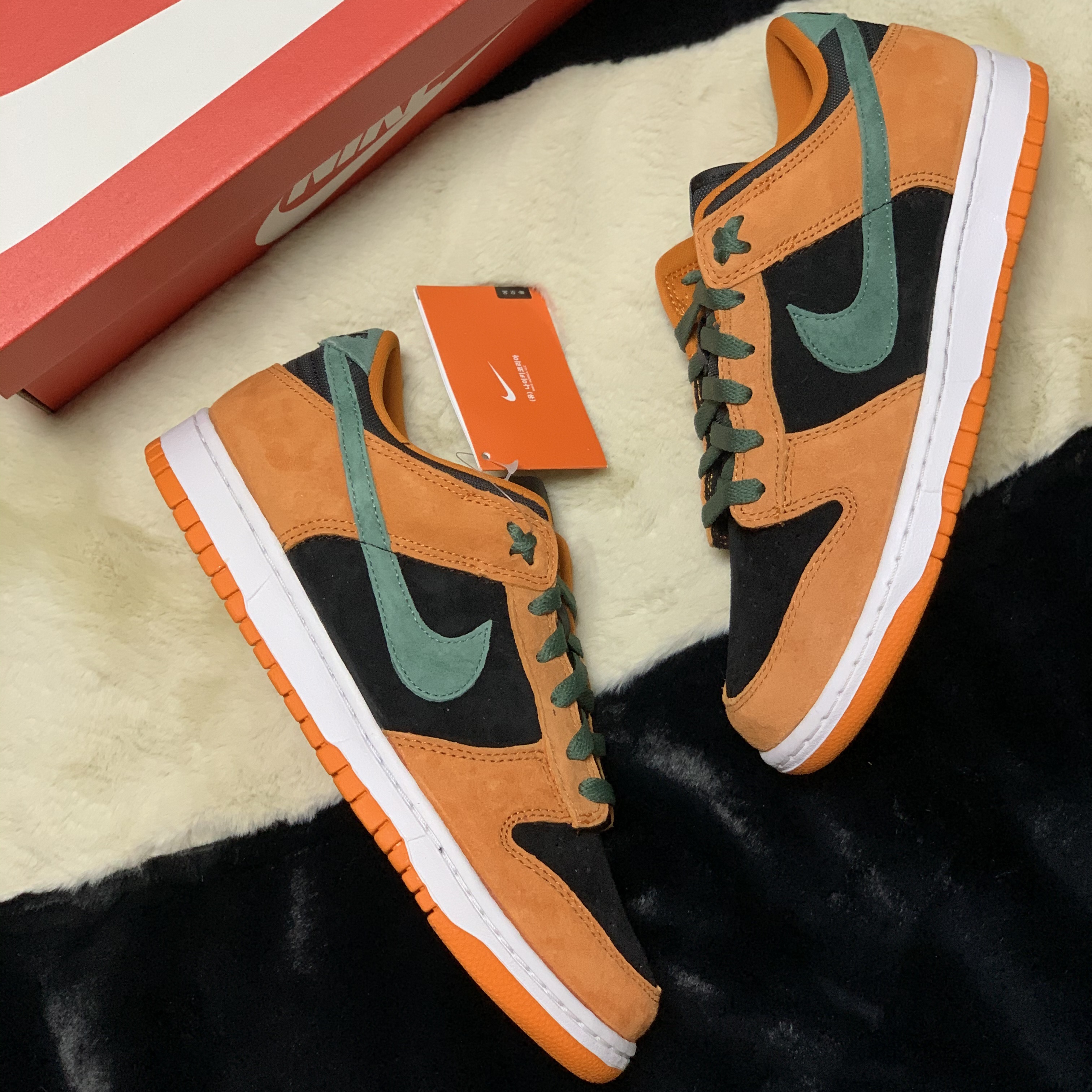 Nike Dunk Low SP Ceramic 착용 스타일 - 2