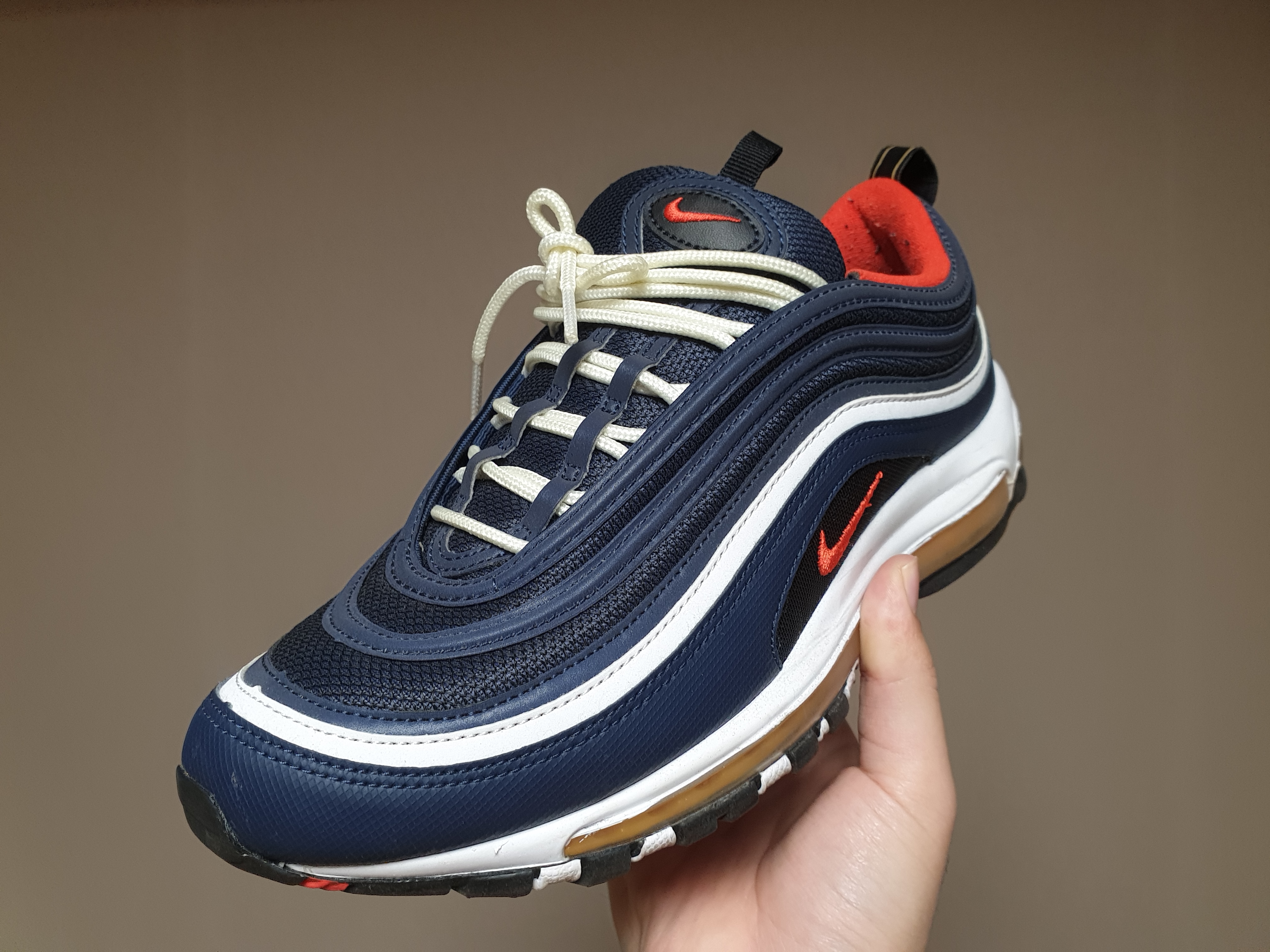 Nike Air Max 97 Midnight Navy Habanero Red 착용 스타일