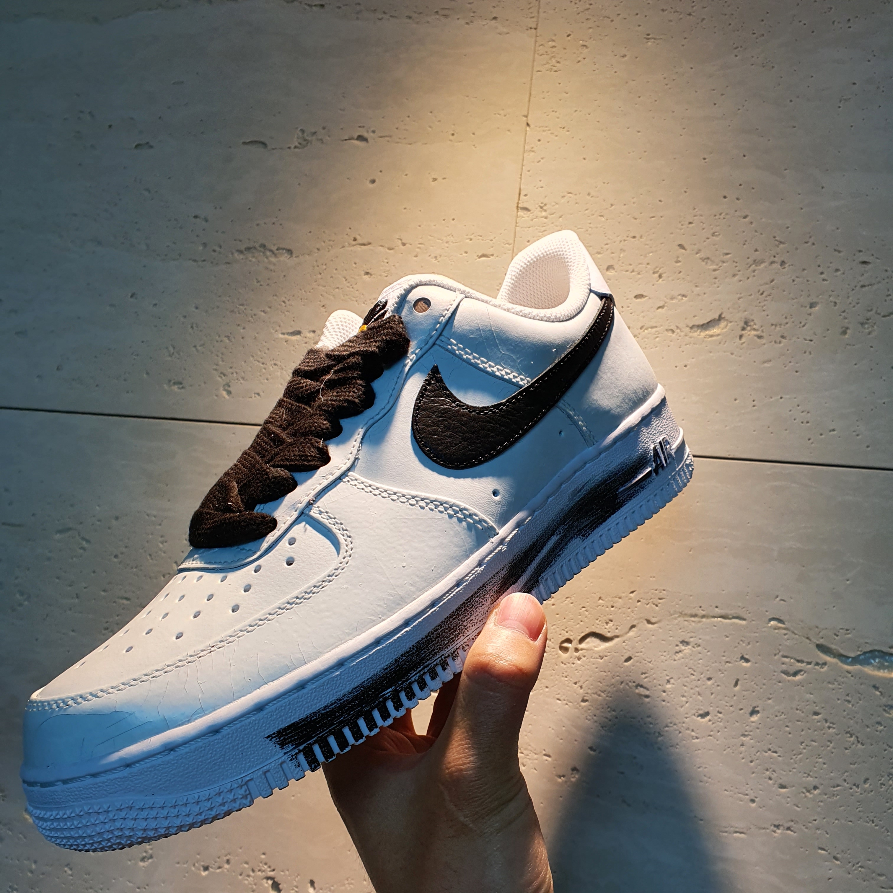 Nike x Peaceminusone Air Force 1 Low Para-Noise 2.0 착용 스타일 - 4