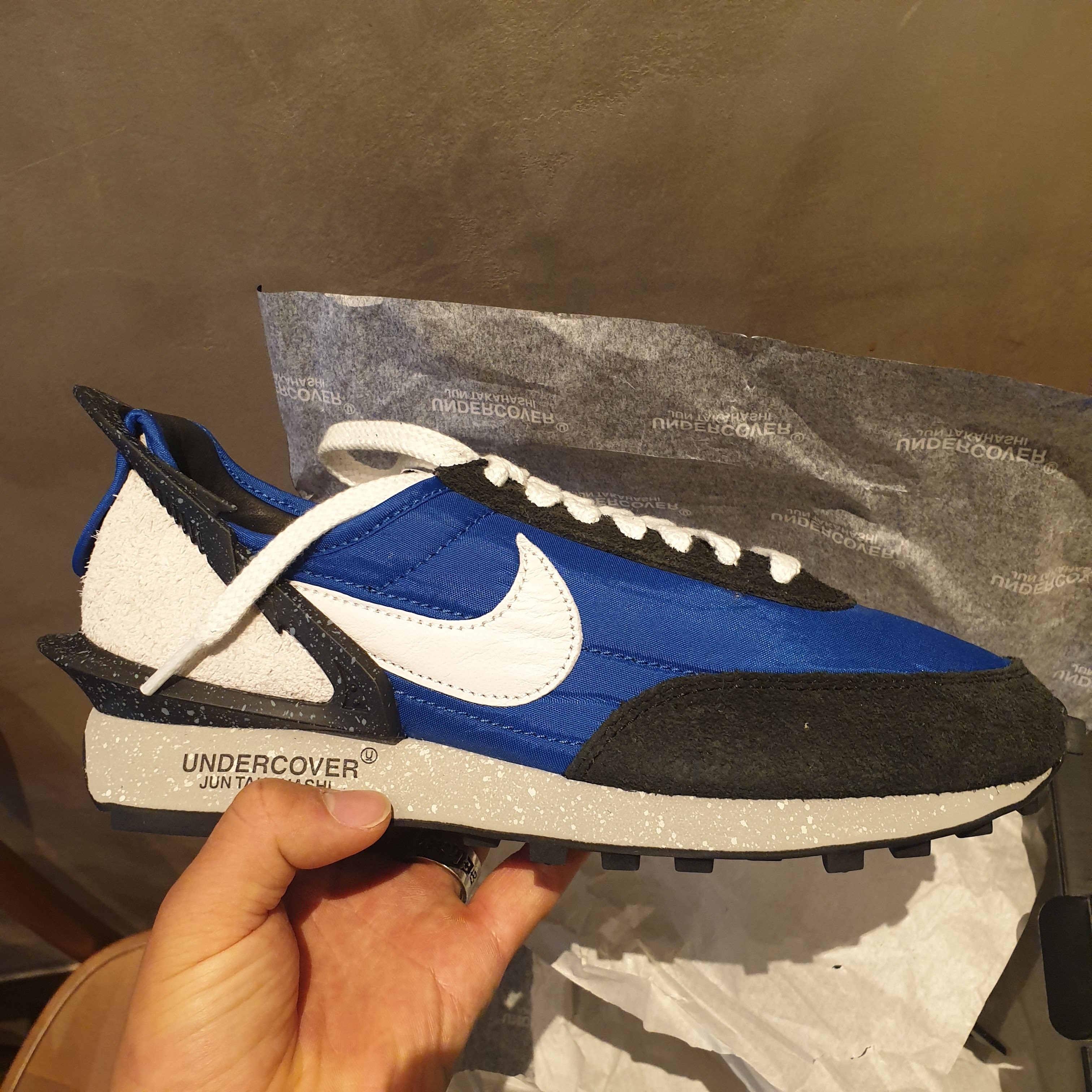 Nike x Undercover Daybreak Blue Jay, Jordan 1 x Travis Scott Retro Low OG SP Mocha 착용 스타일 - 4