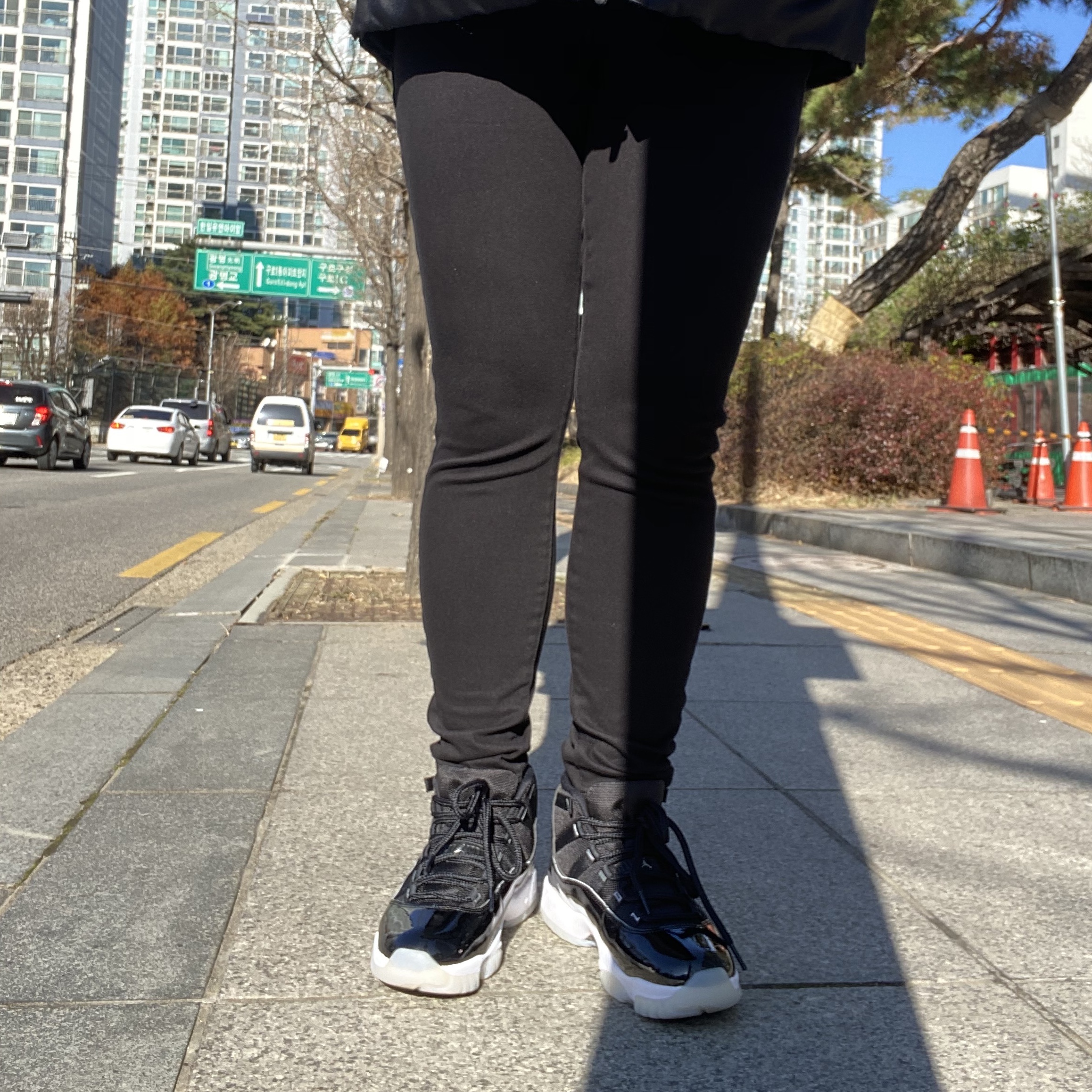 (W) Jordan 11 Retro Jubilee 착용 스타일 - 1
