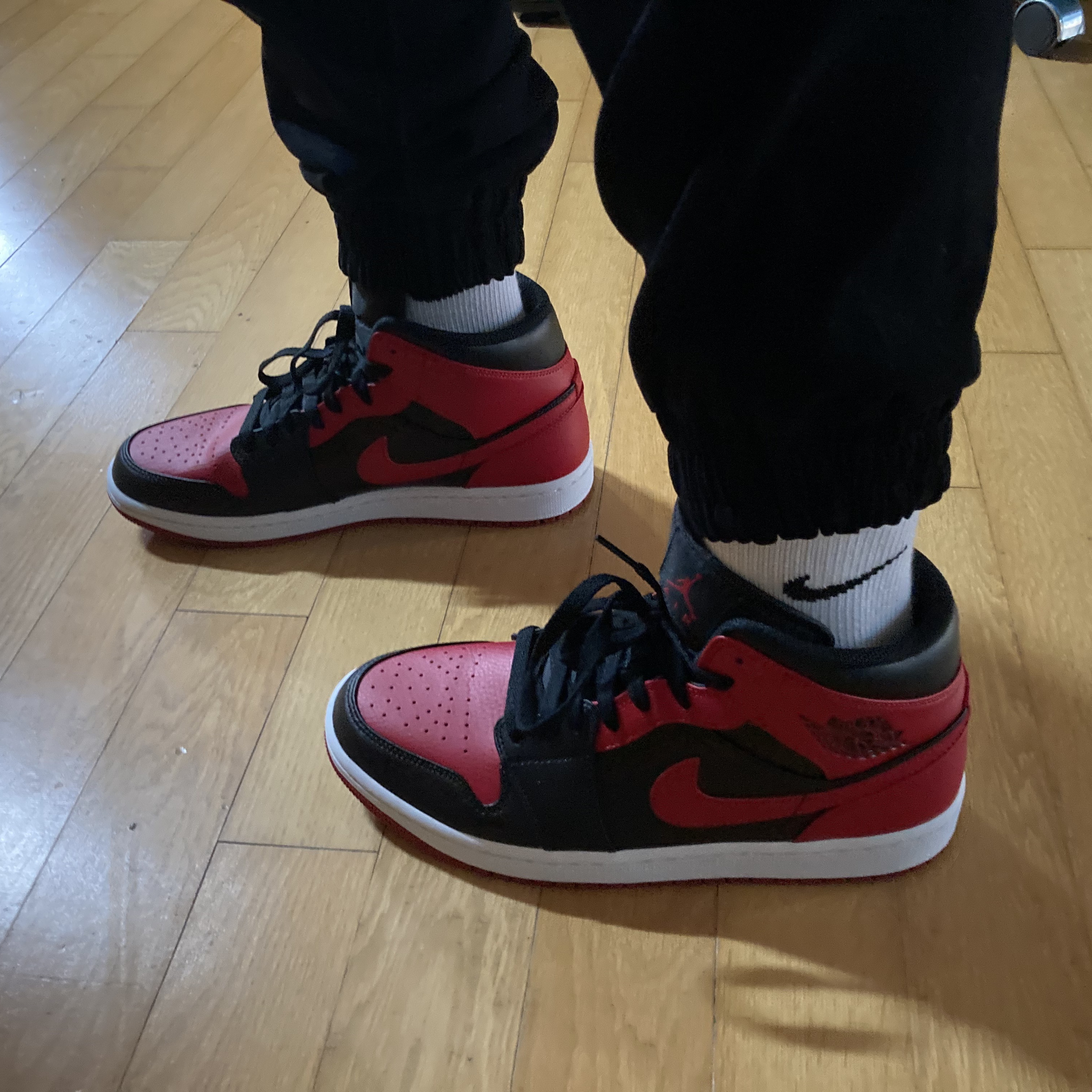 Jordan 1 Mid Bred Banned 2020 착용 스타일