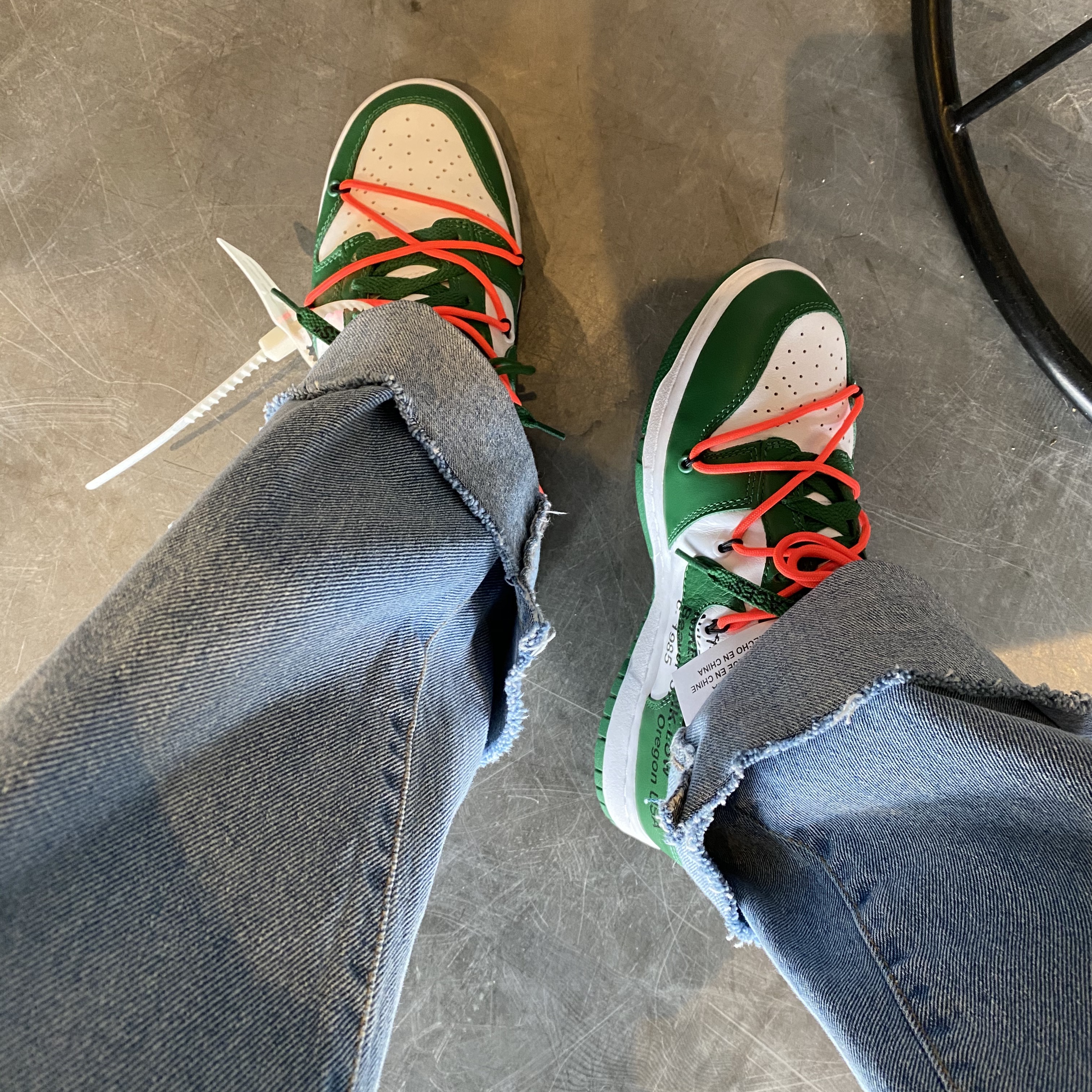 Nike x Off-White Dunk Low Pine Green 착용 스타일