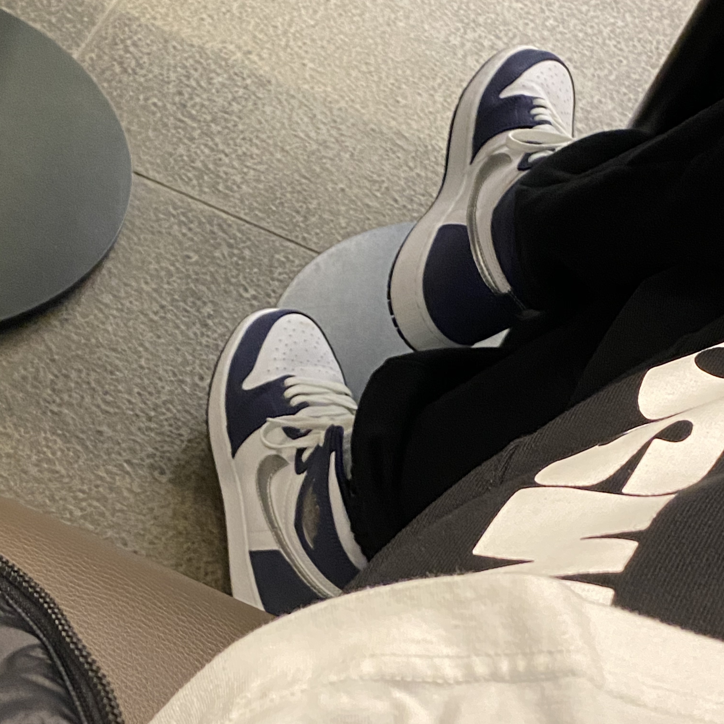 (GS) Jordan 1 Retro High OG CO.JP Midnight Navy 착용 스타일 - 3
