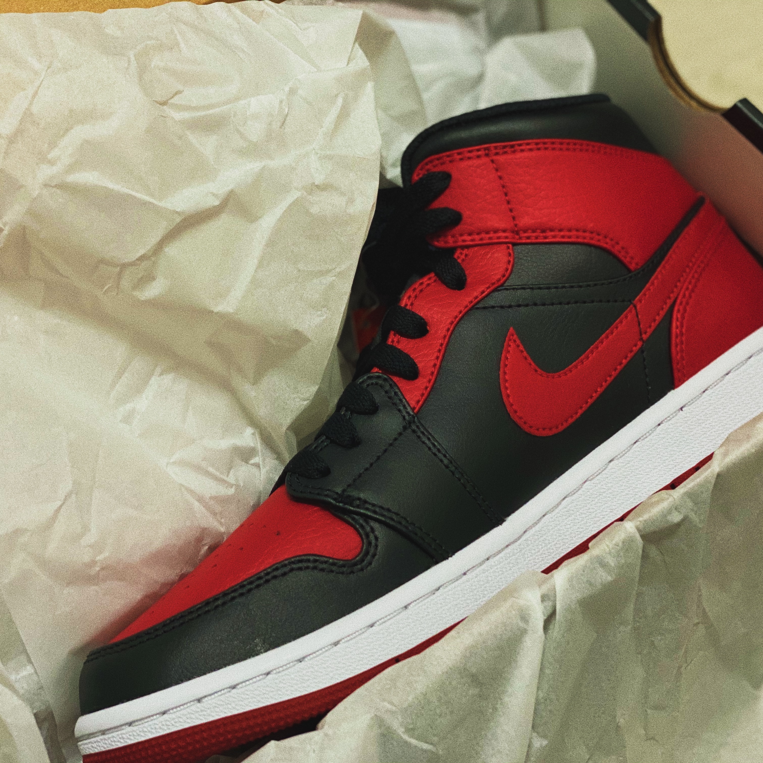 Jordan 1 Mid Bred Banned 2020 착용 스타일